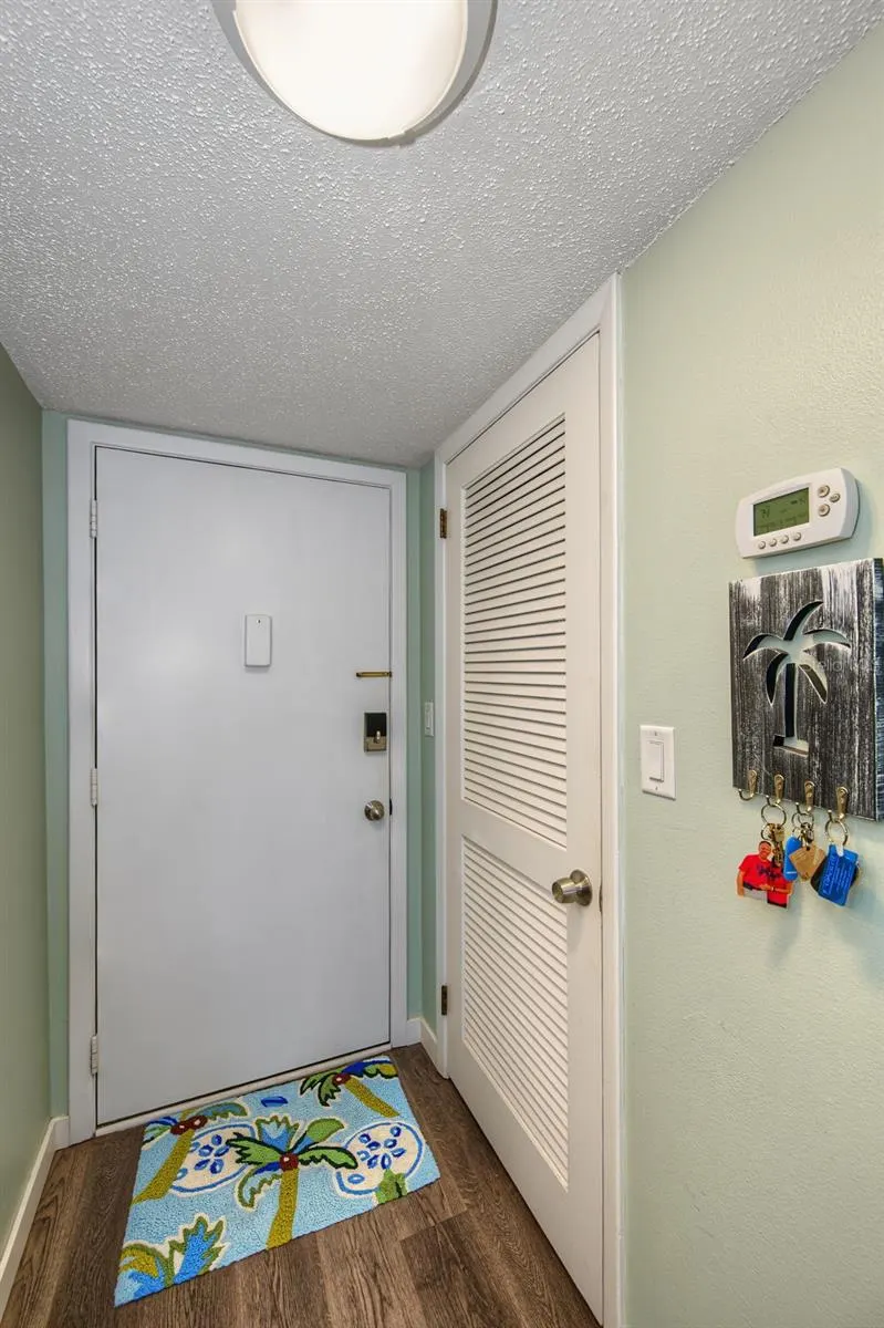 12000 CAPRI CIR S #20 #20