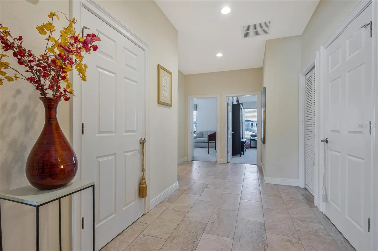 829 DATE PALM LN