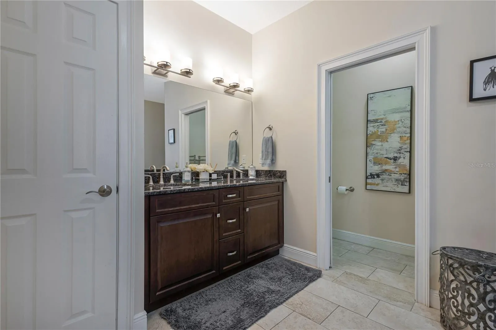 829 DATE PALM LN
