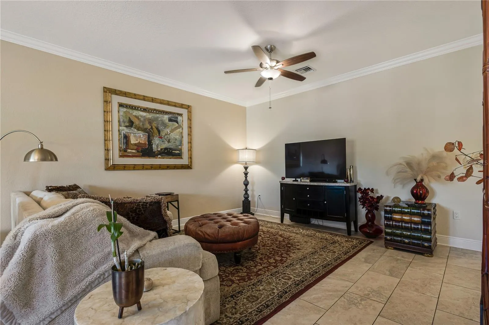 829 DATE PALM LN