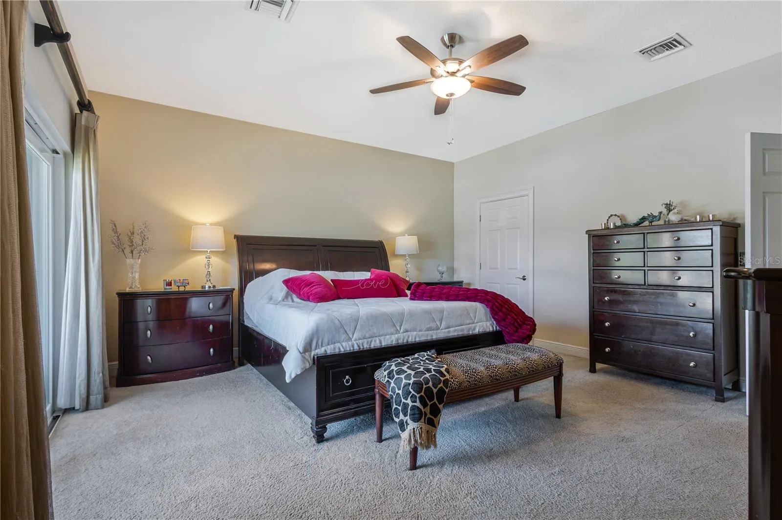 829 DATE PALM LN