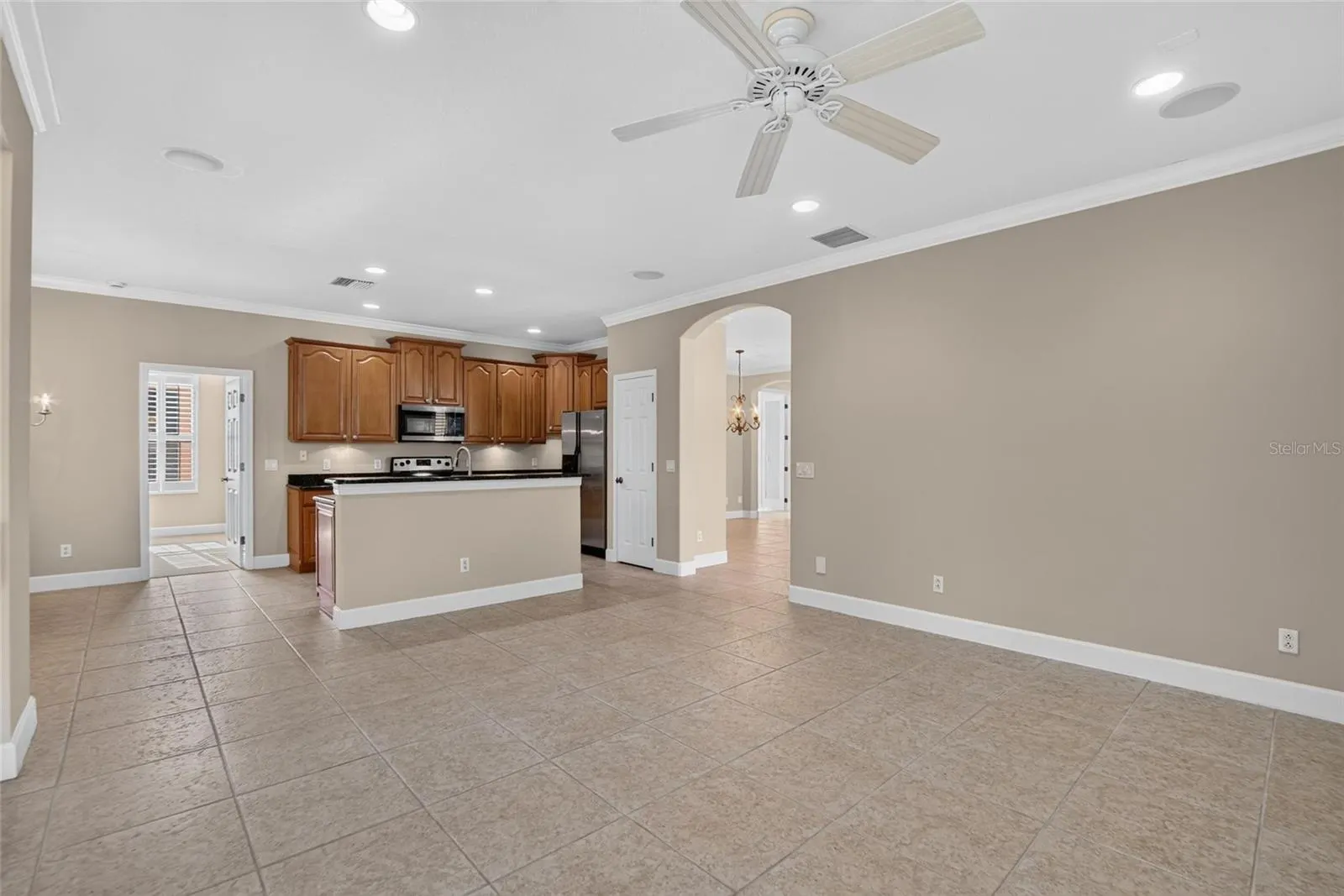 213 SILVER FALLS DR