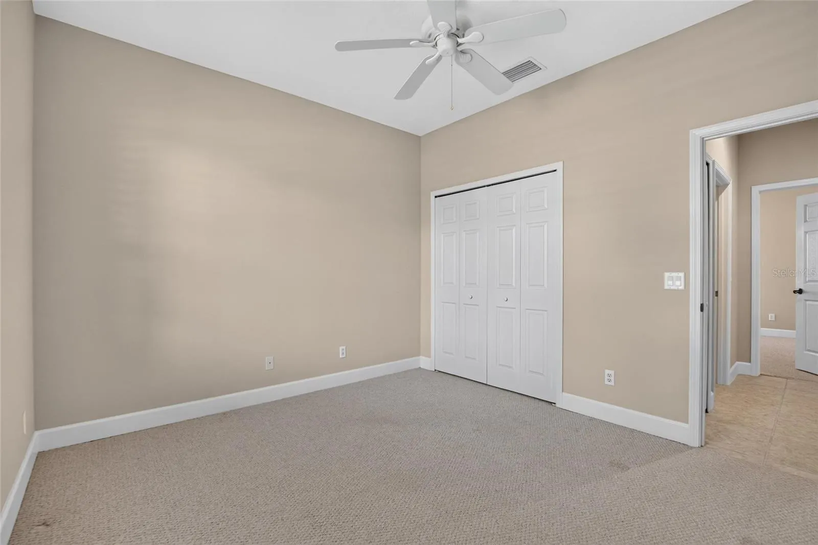 213 SILVER FALLS DR