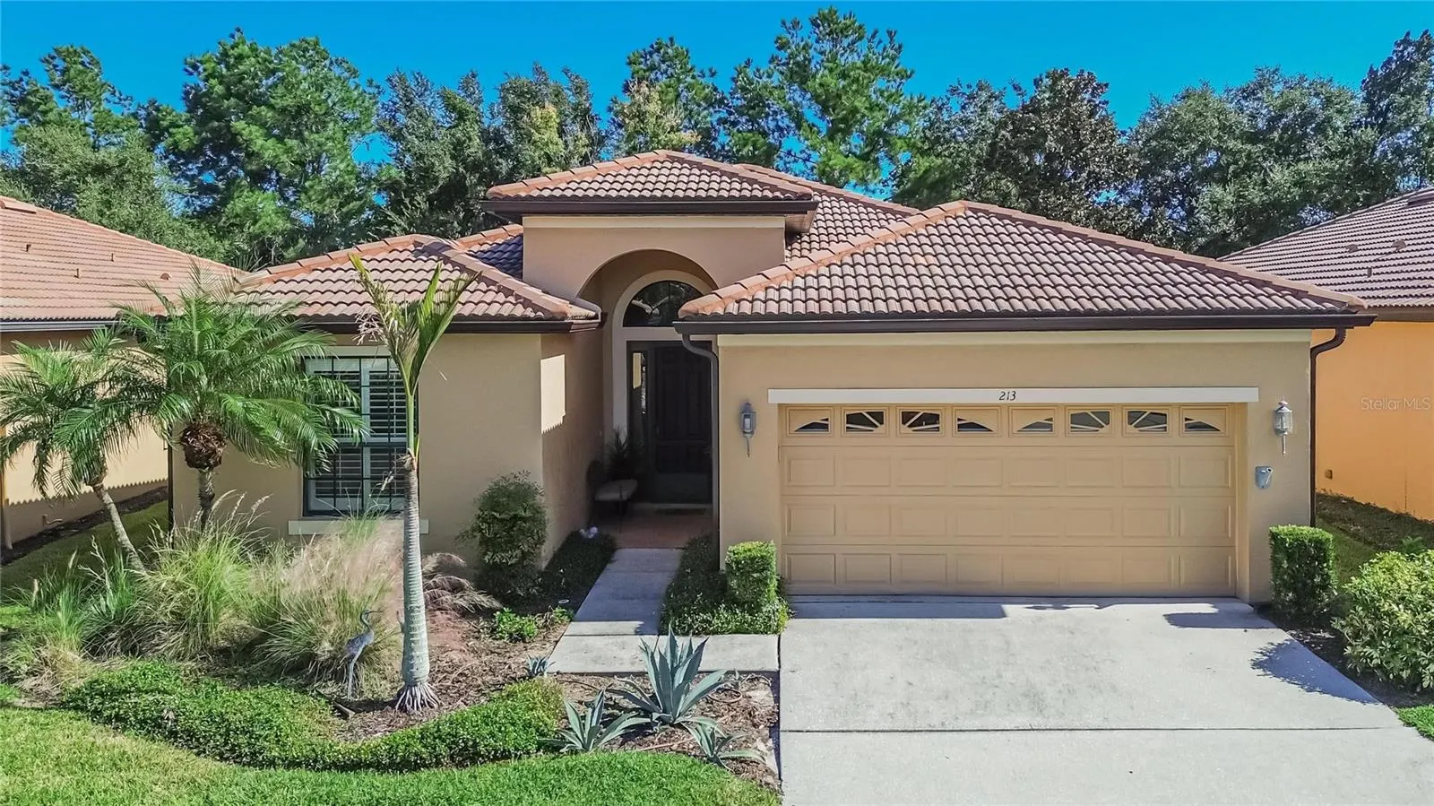 213 SILVER FALLS DR