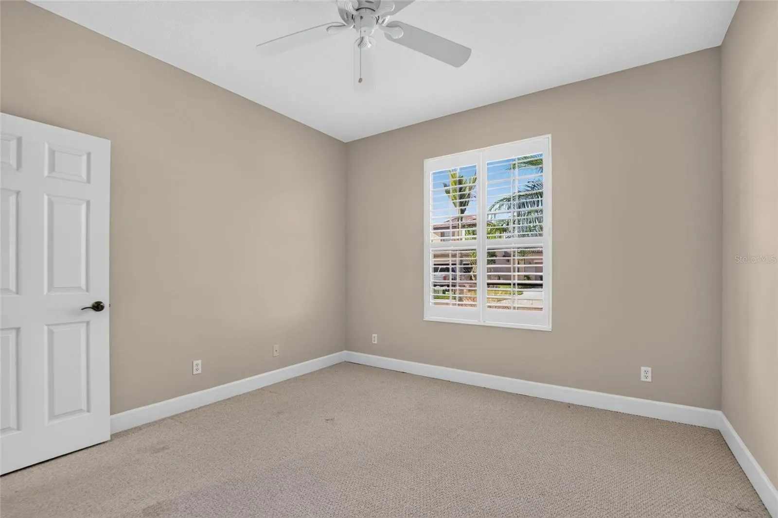 213 SILVER FALLS DR