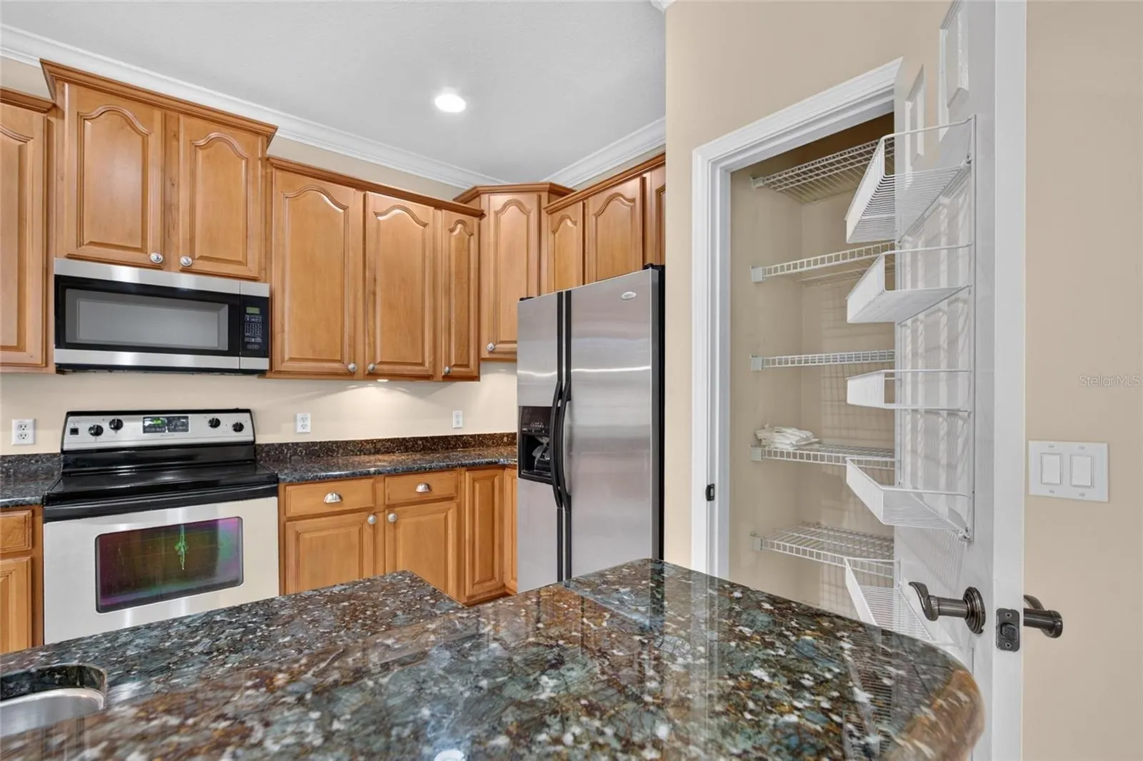 213 SILVER FALLS DR