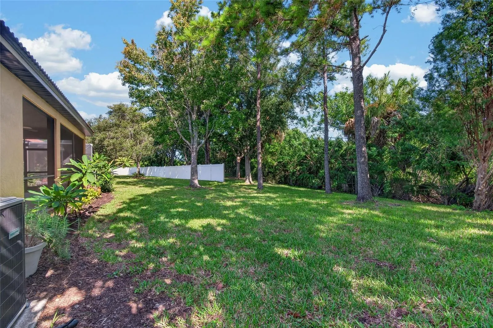 213 SILVER FALLS DR