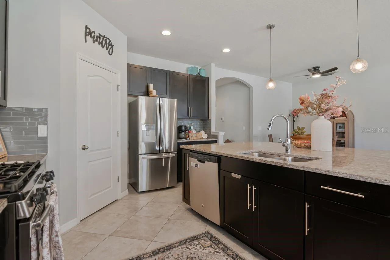 11143 SPRING POINT CIR