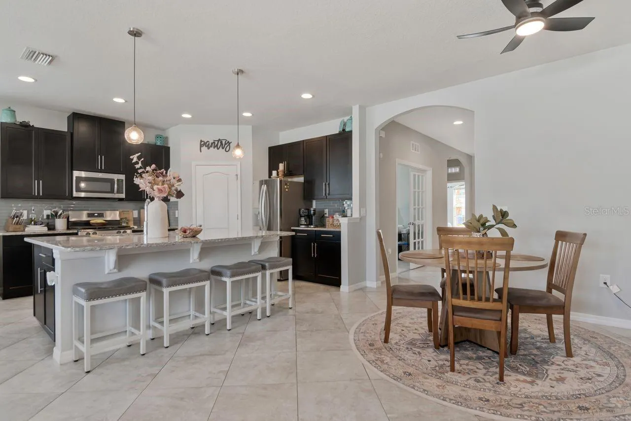 11143 SPRING POINT CIR