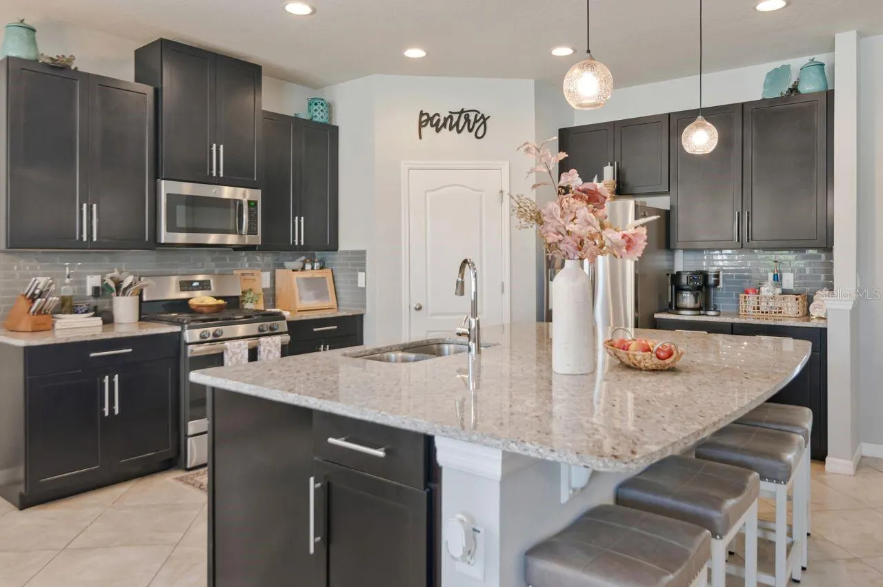 11143 SPRING POINT CIR