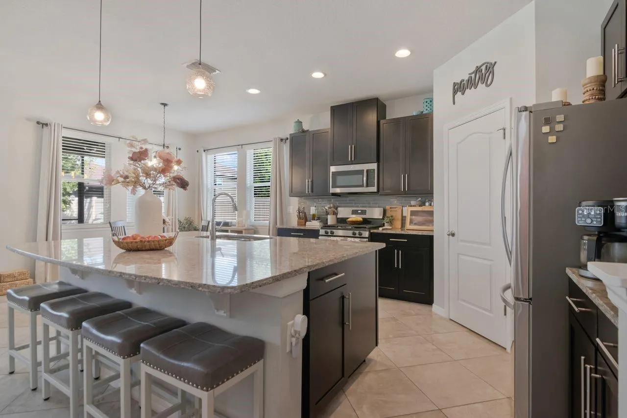 11143 SPRING POINT CIR