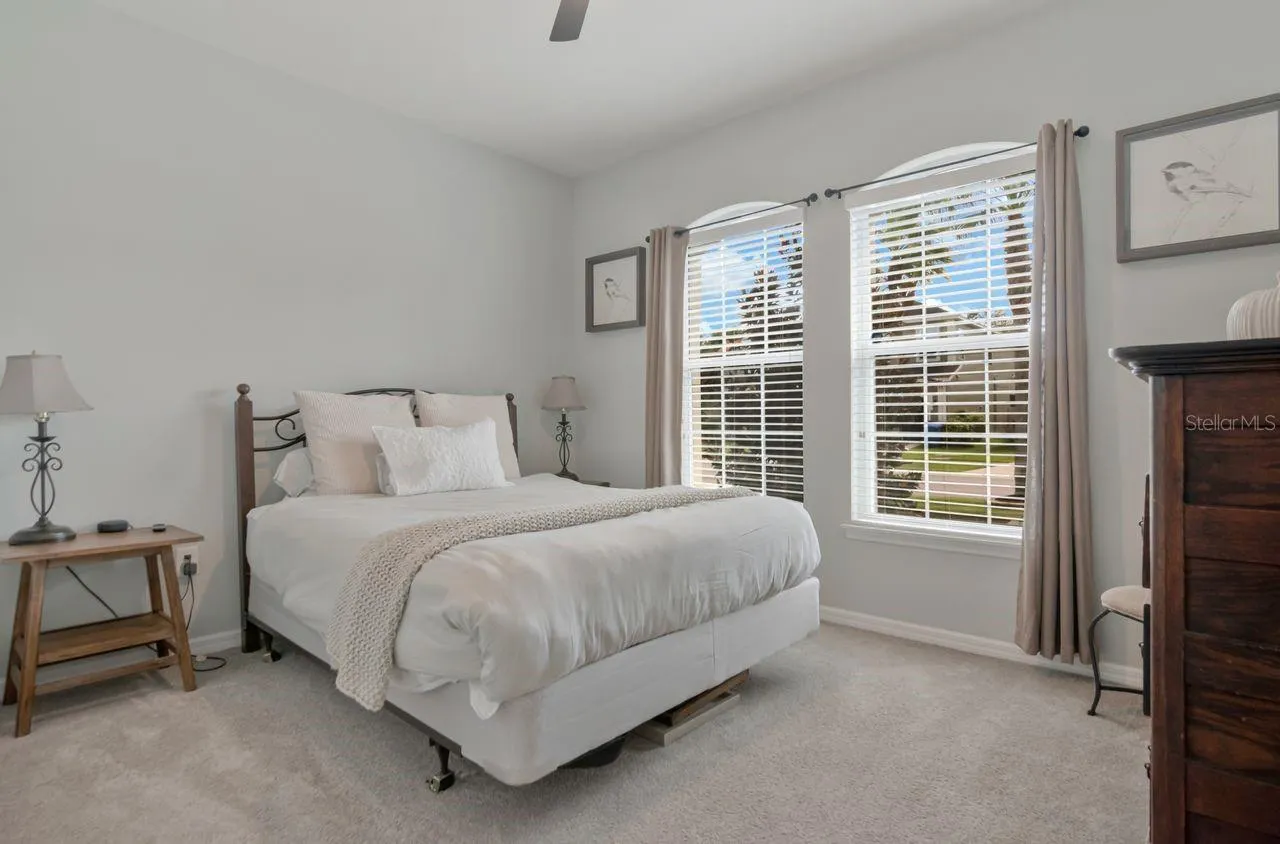 11143 SPRING POINT CIR