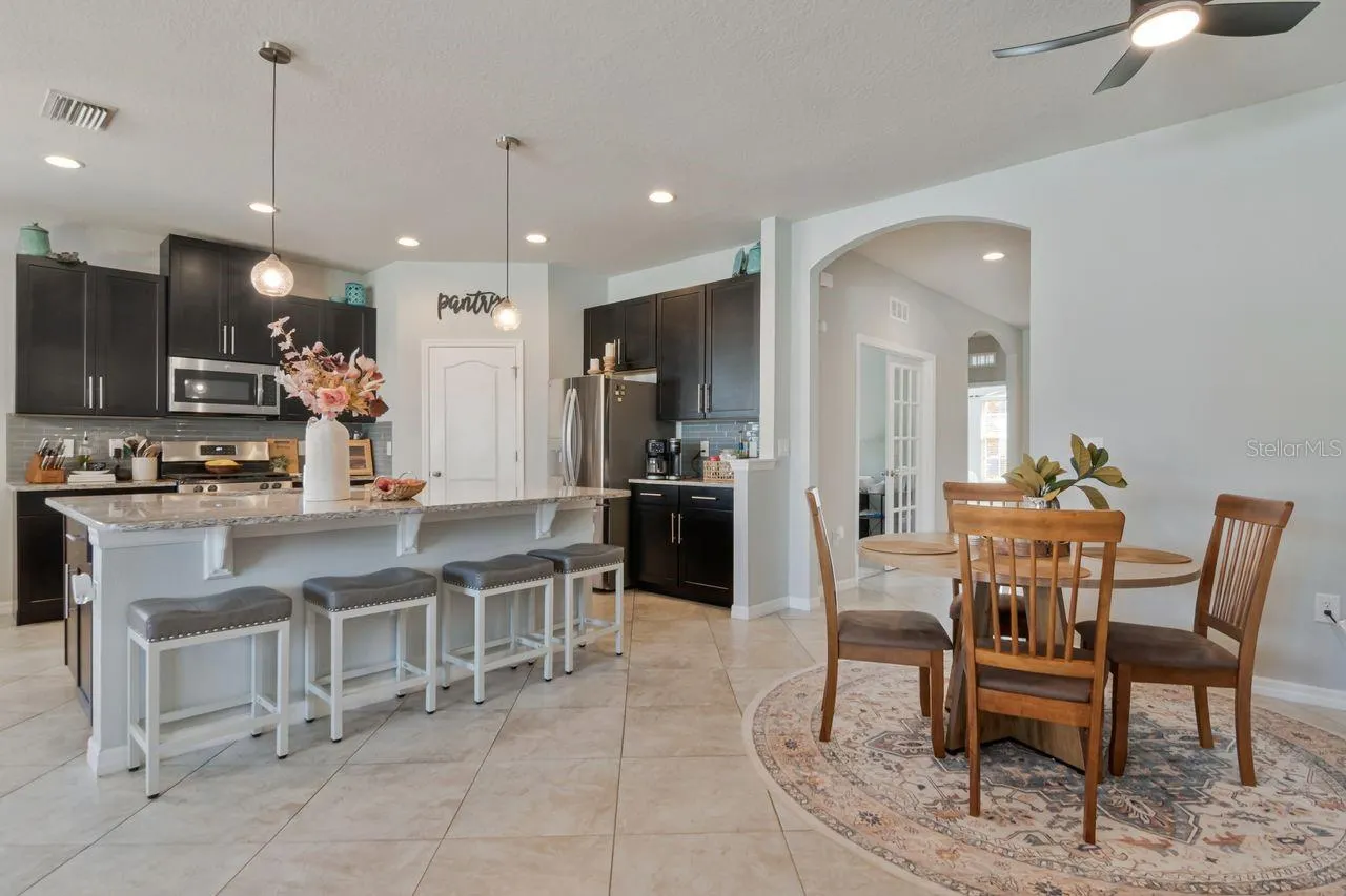 11143 SPRING POINT CIR
