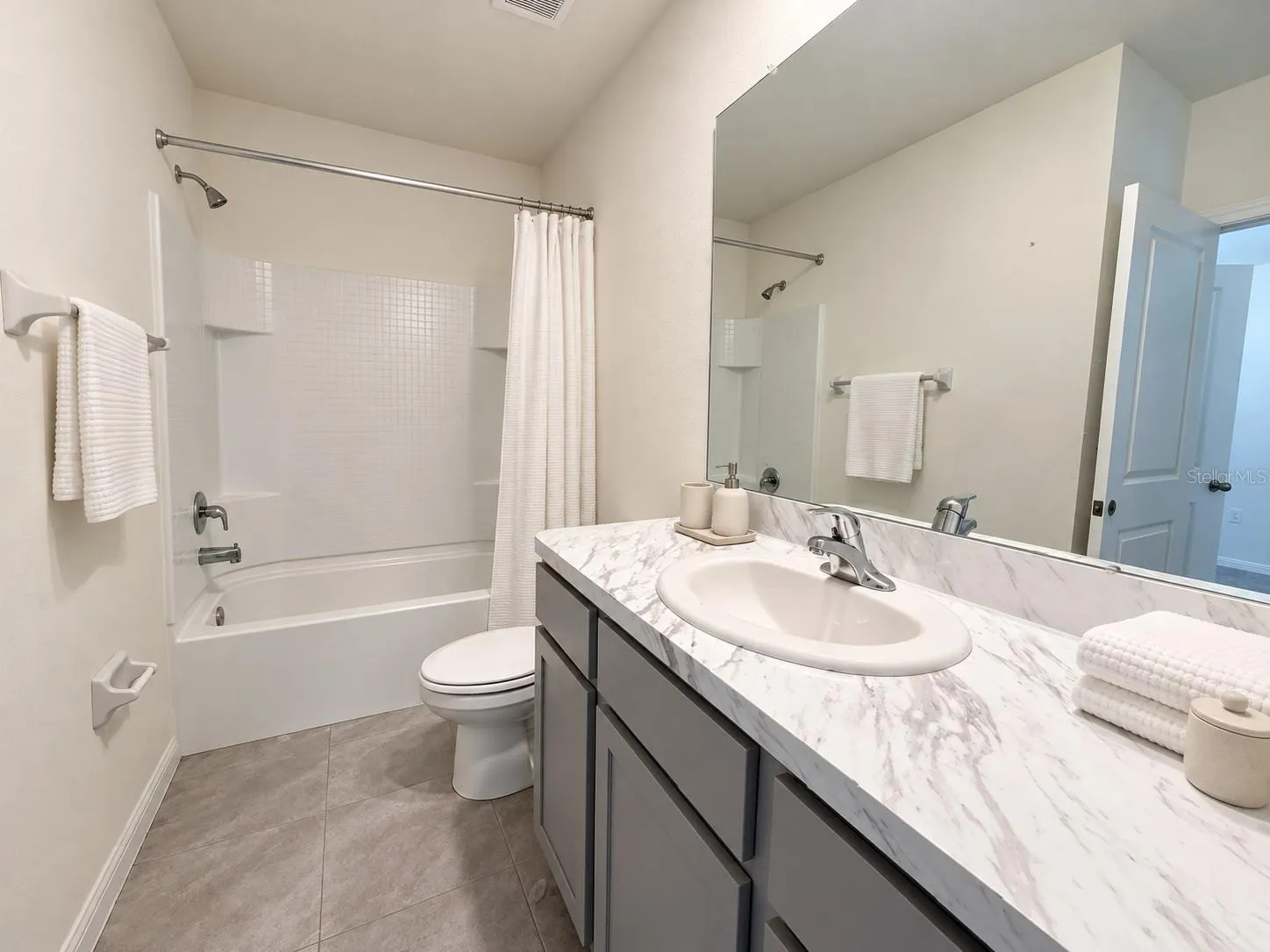 3515 WHITE DANDELION CT