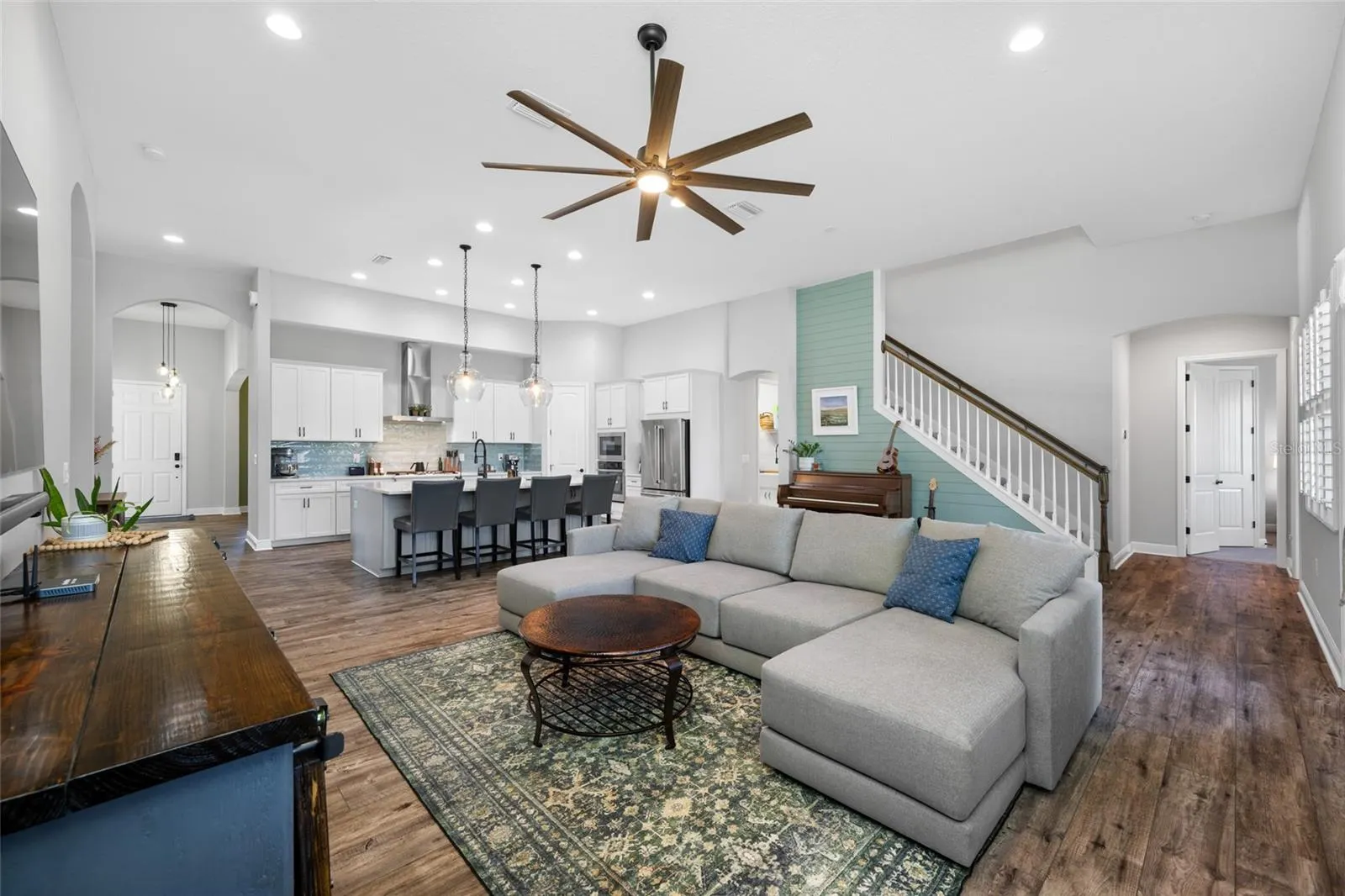 4161 GLADE WOOD LOOP