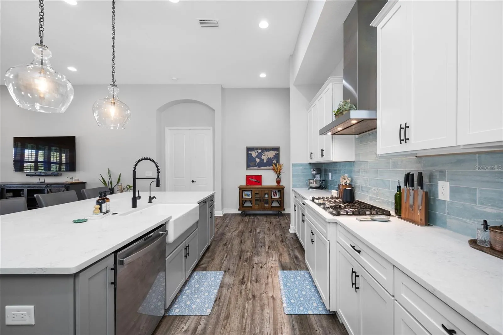 4161 GLADE WOOD LOOP