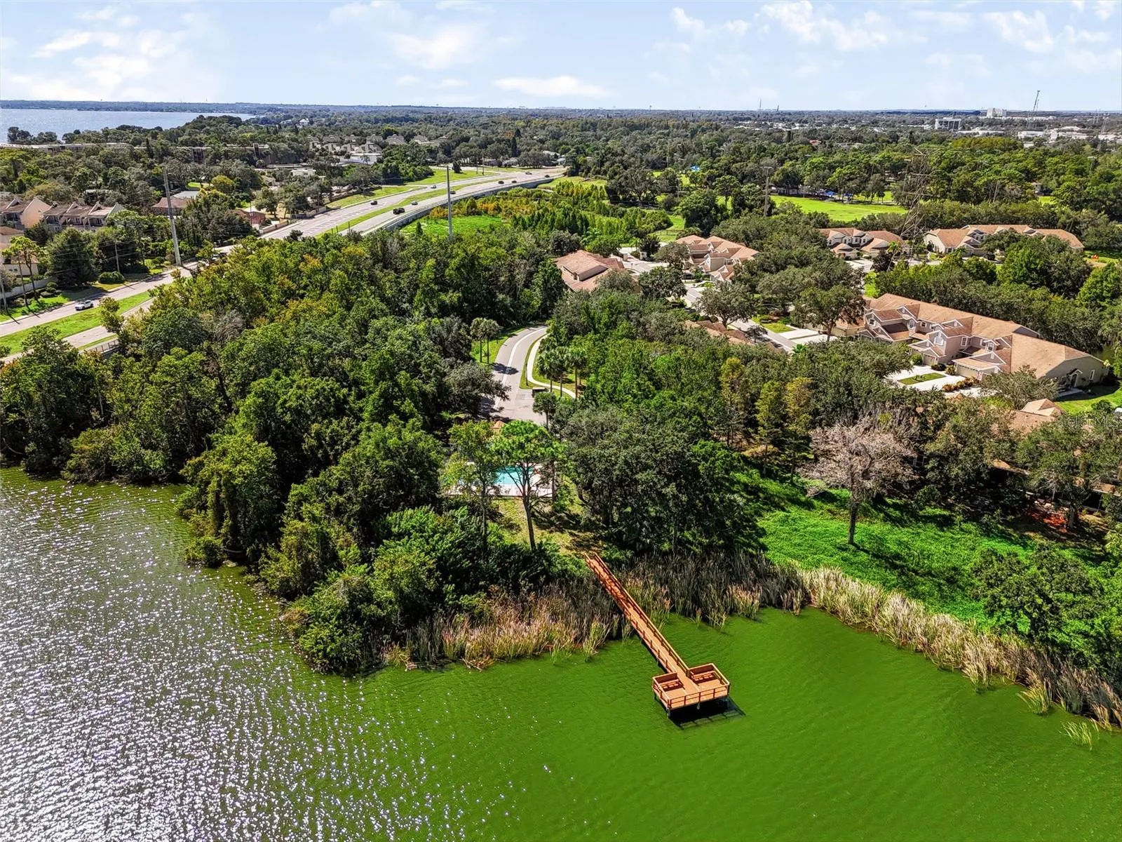 666 SPRING LAKE CIR