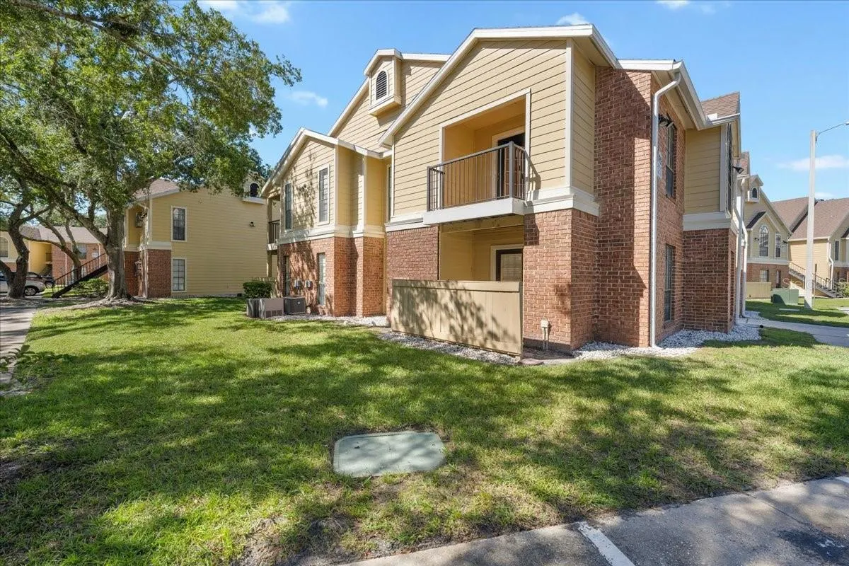 8625 FANCY FINCH DR #102 #102