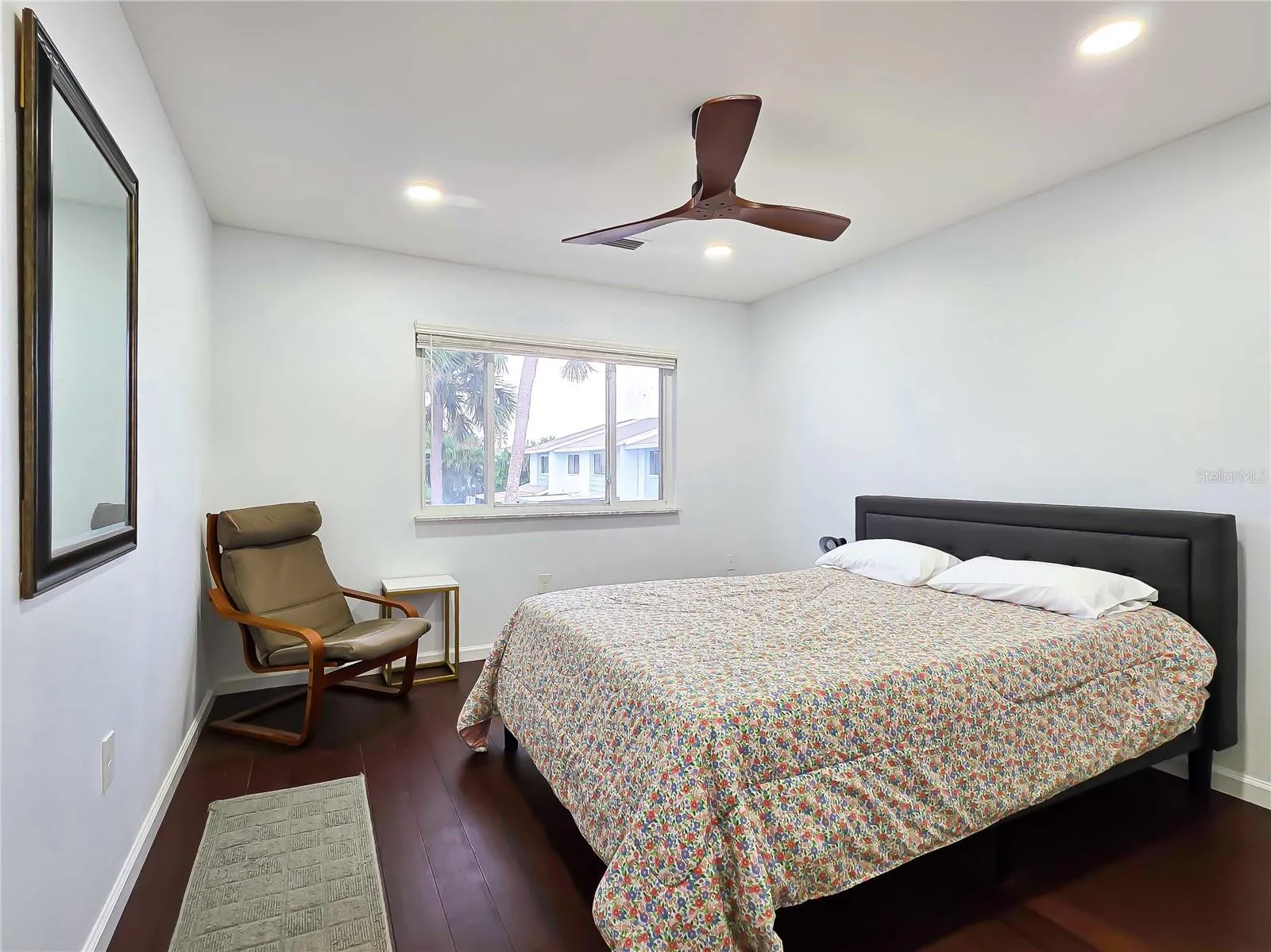 1651 CAPE HOPE AVE NE #2 #2