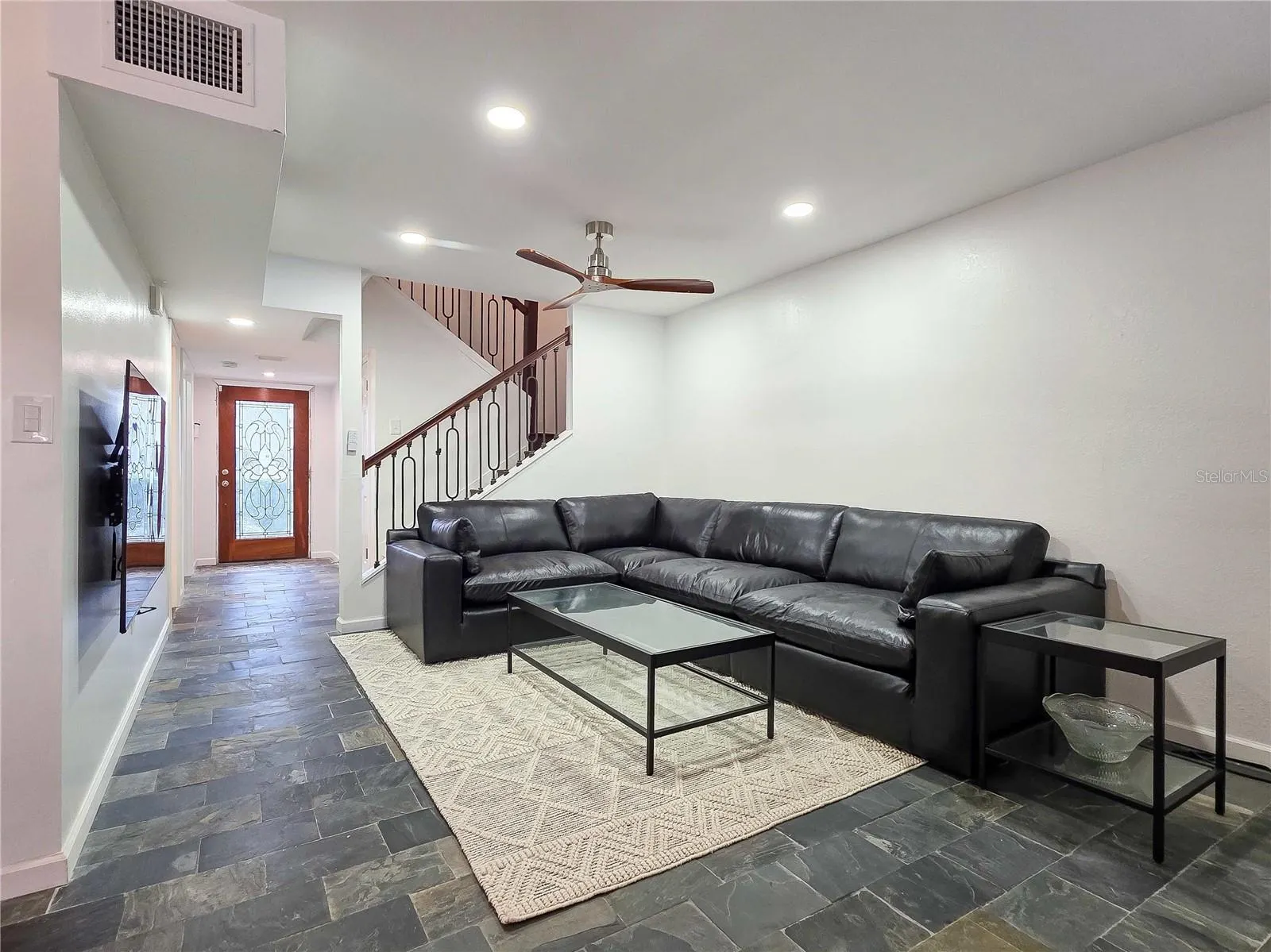 1651 CAPE HOPE AVE NE #2 #2