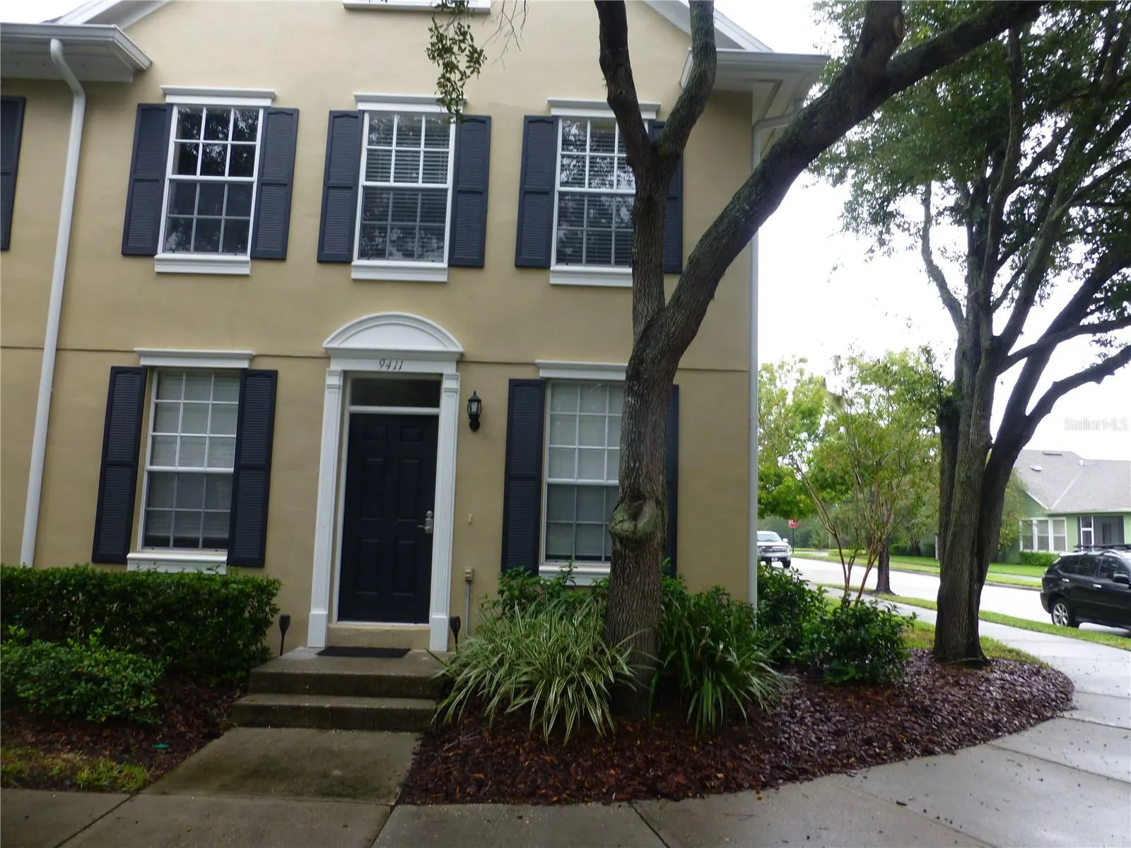 9411 W PARK VILLAGE DR