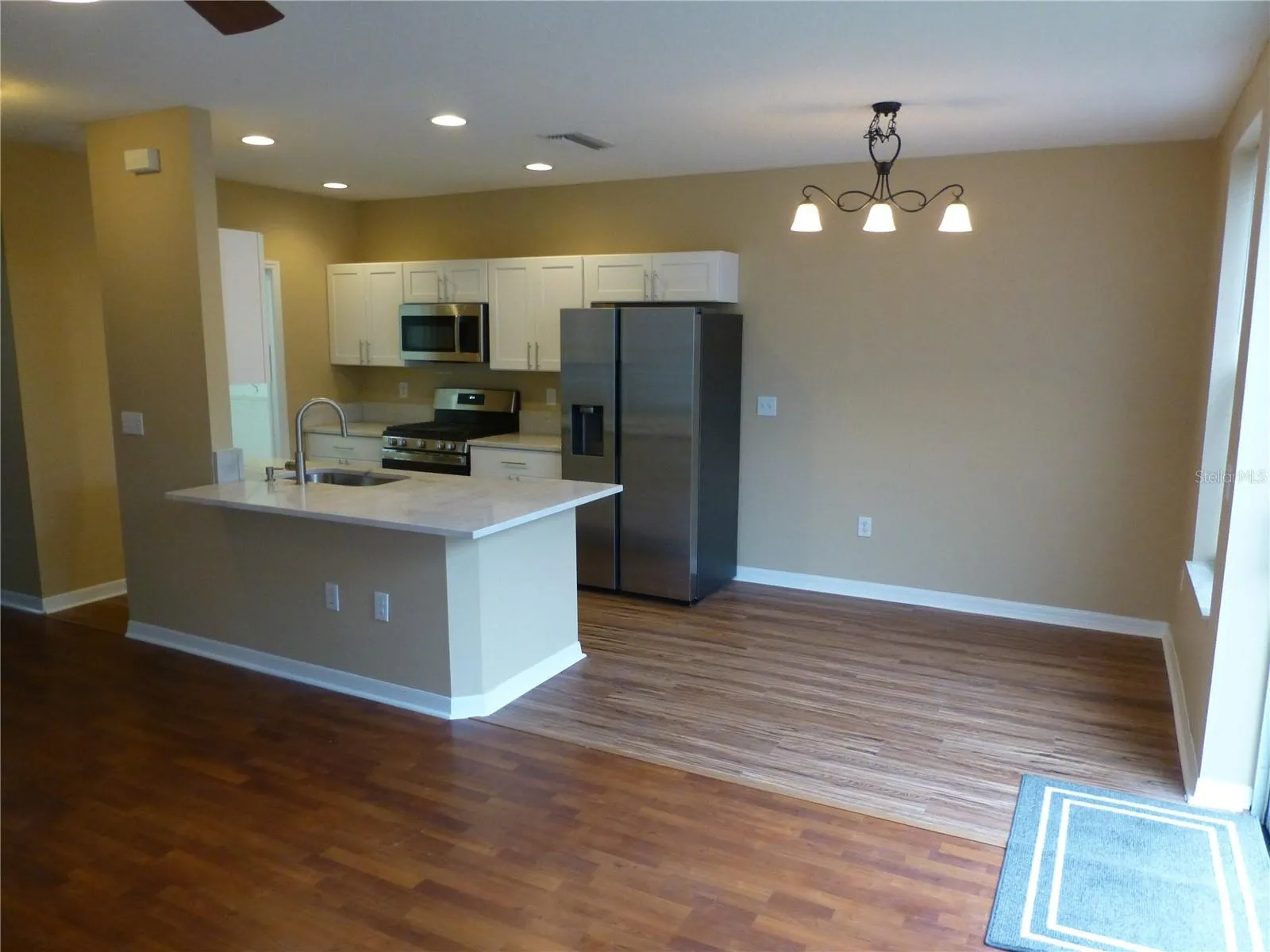 9411 W PARK VILLAGE DR