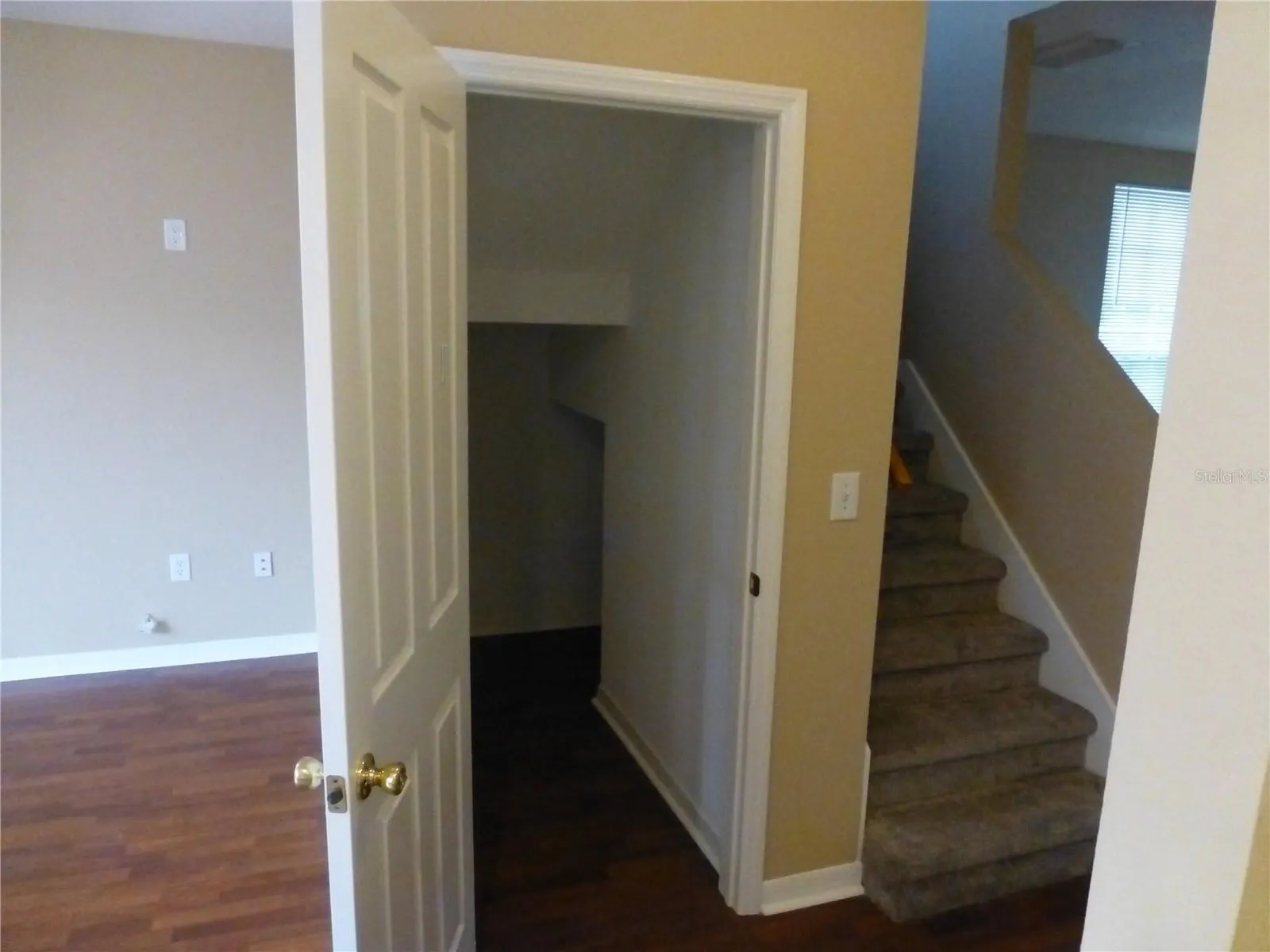 9411 W PARK VILLAGE DR