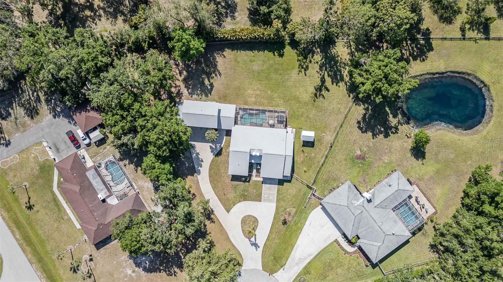 1305 GREENFIELD CIR