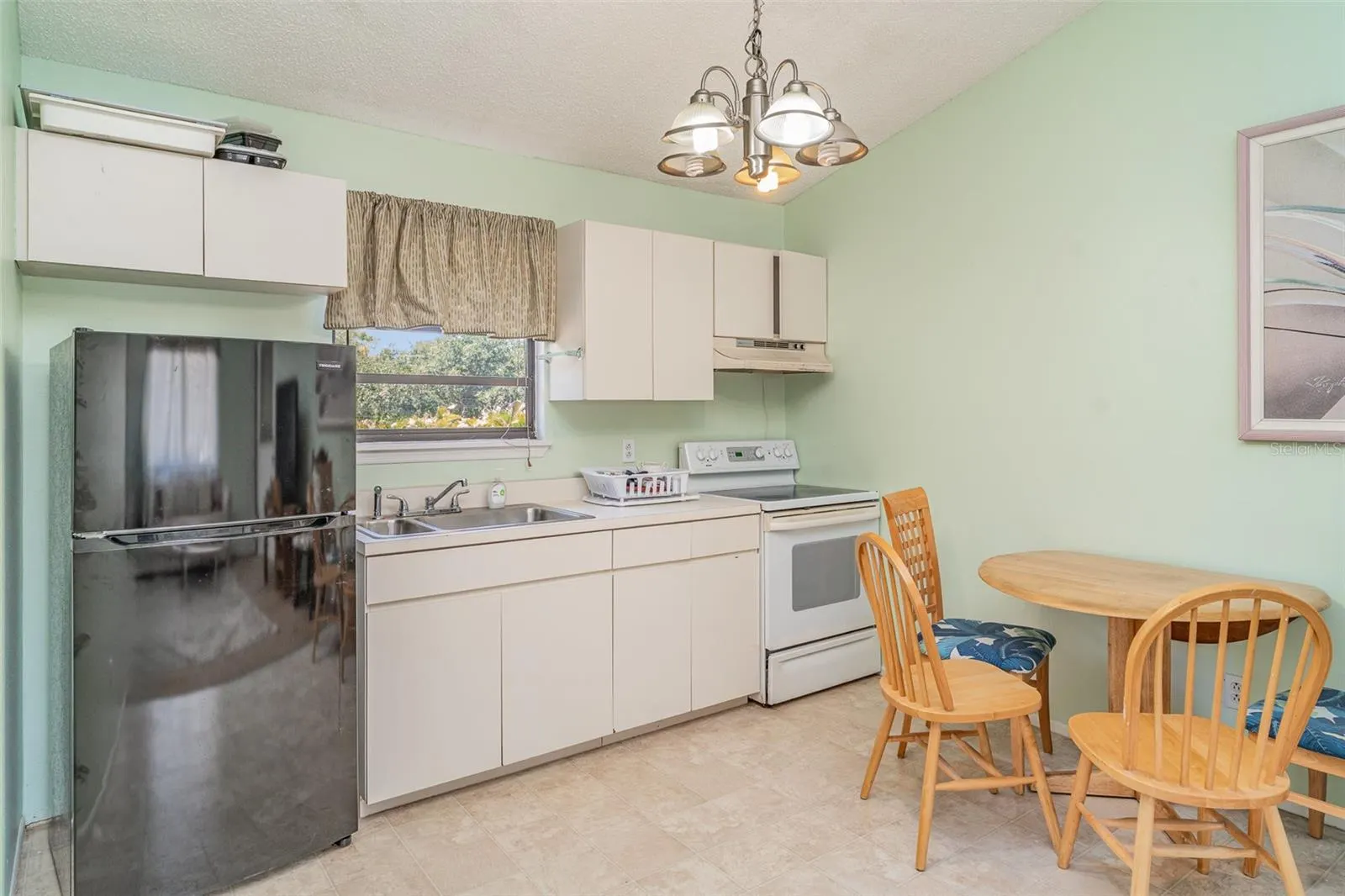 1305 GREENFIELD CIR