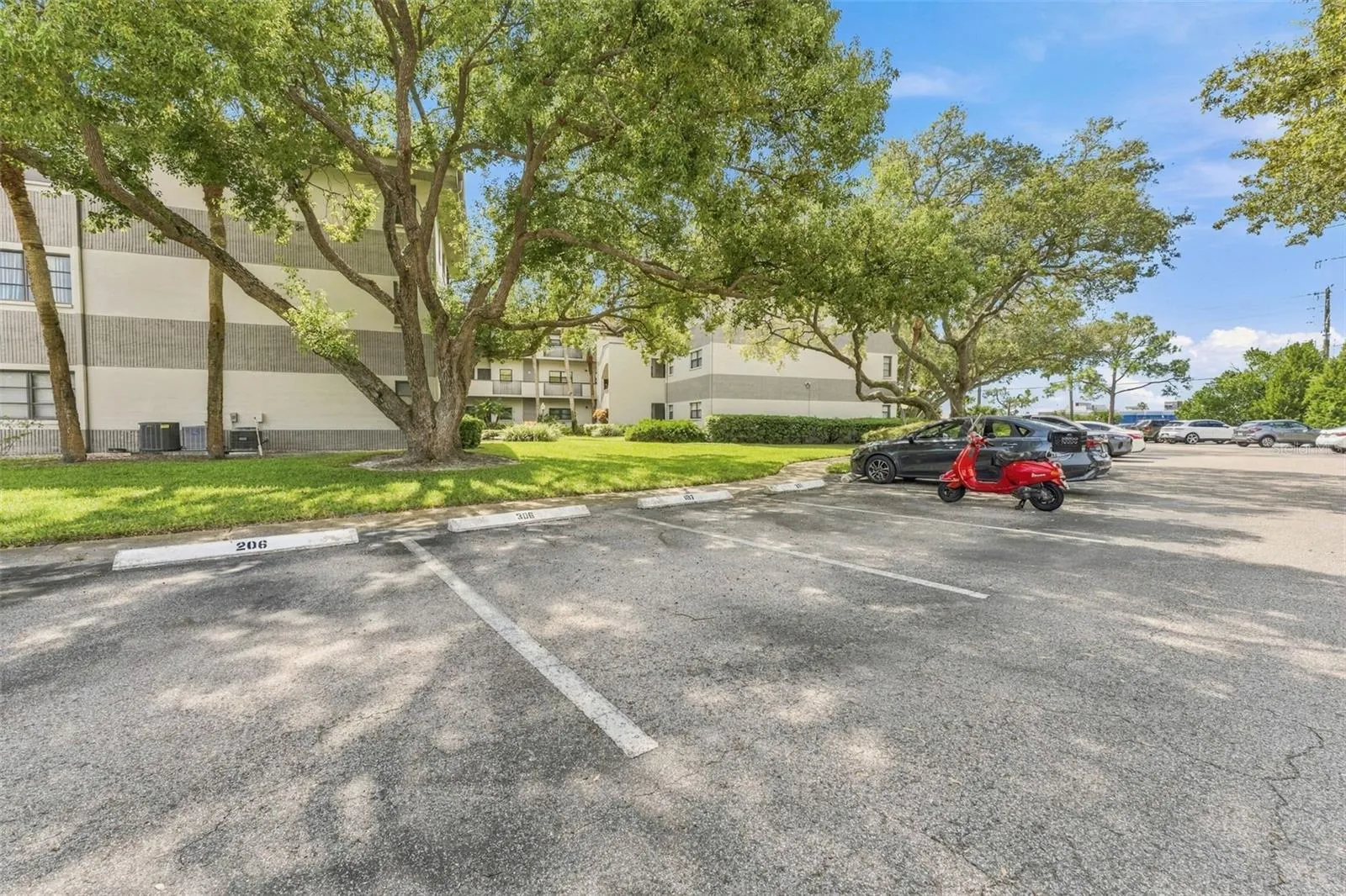 2650 COUNTRYSIDE BLVD #A306 #A306