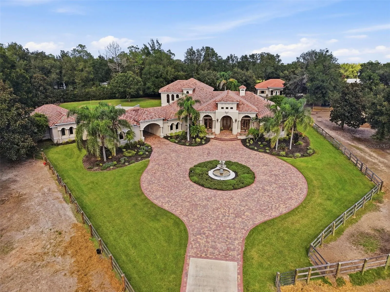 1450 VIRGINIA LEE CIR