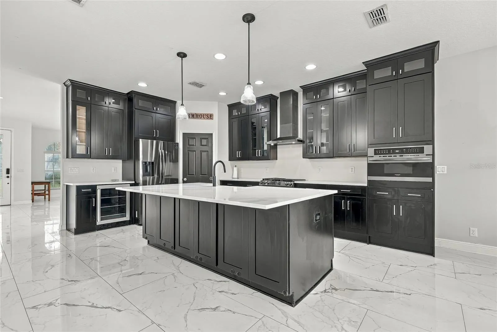3004 MAPLE SHADE PL