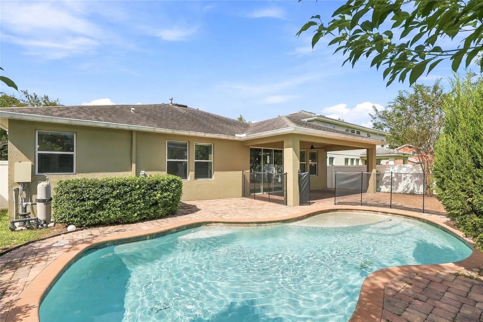 3004 MAPLE SHADE PL