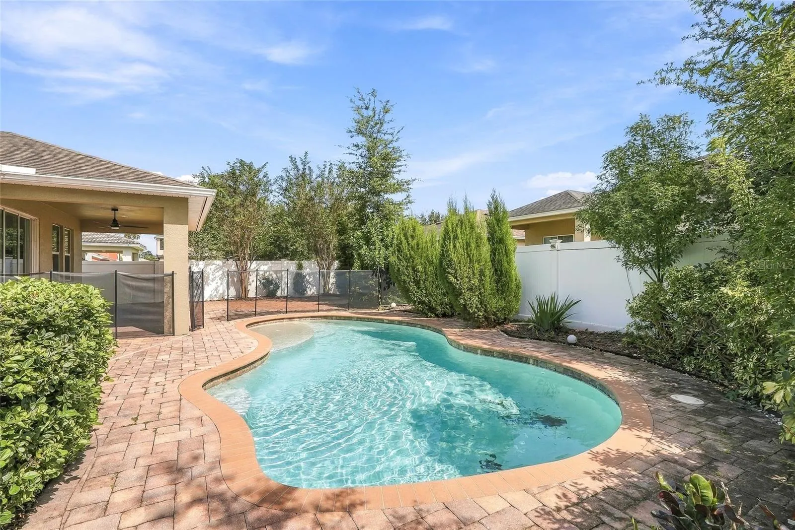 3004 MAPLE SHADE PL