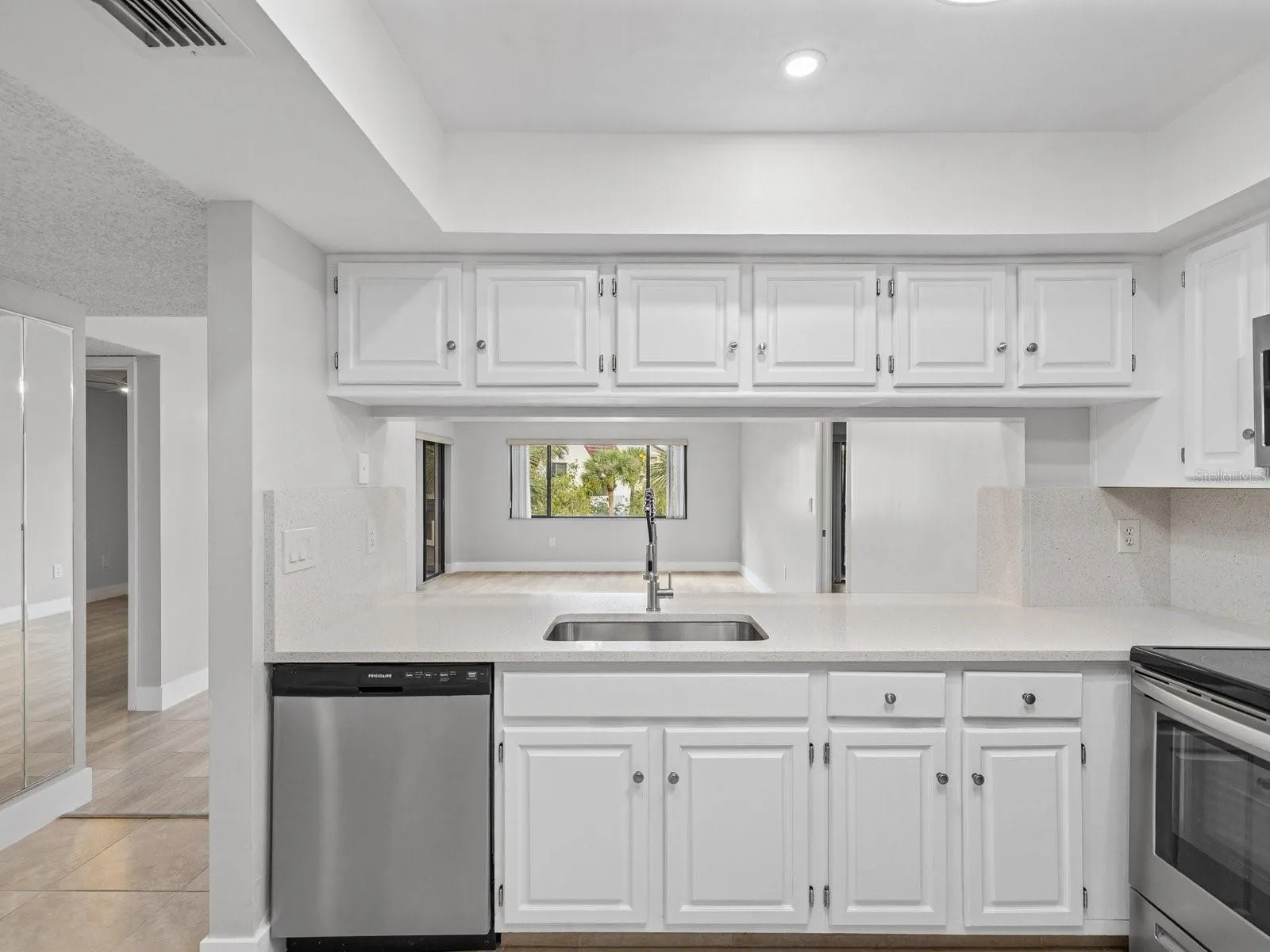 2593 COUNTRYSIDE BLVD #7304 #7304