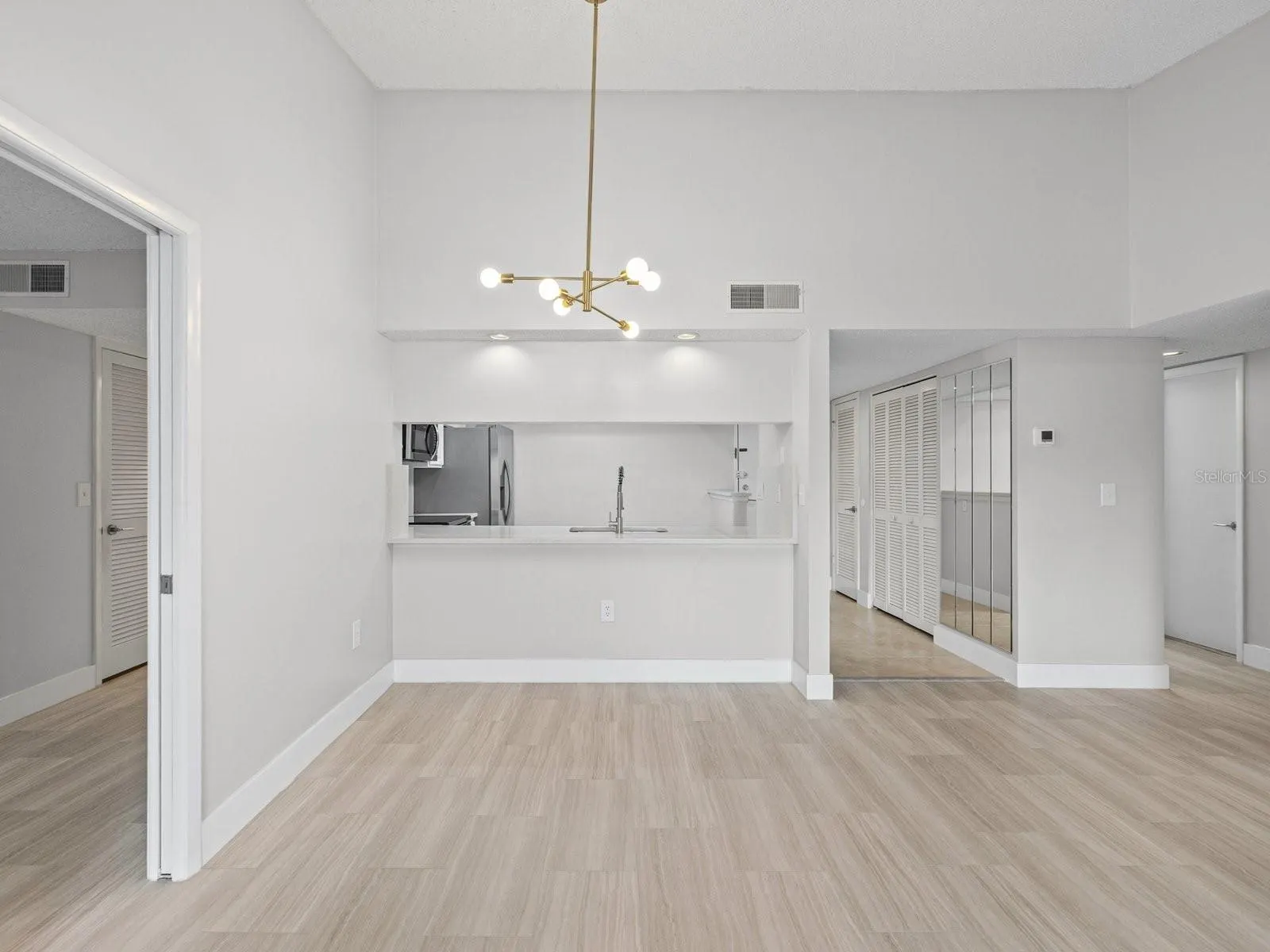 2593 COUNTRYSIDE BLVD #7304 #7304