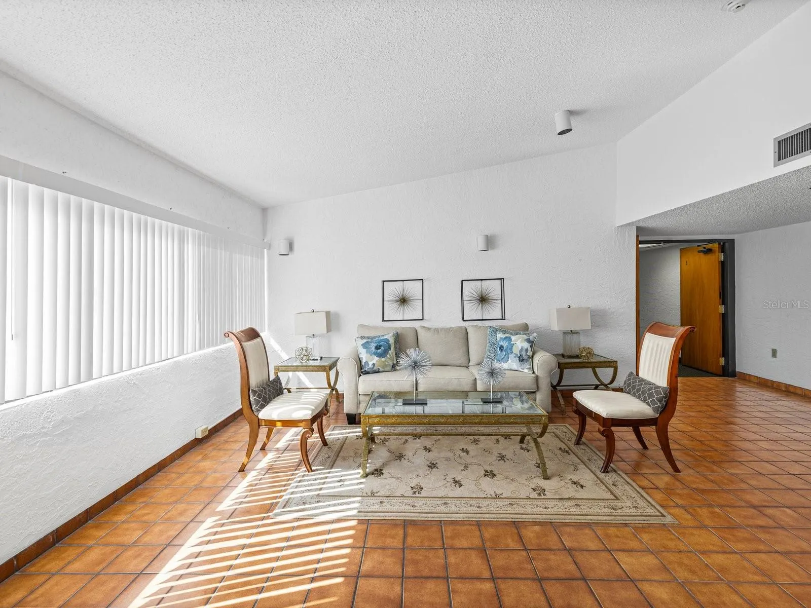 2593 COUNTRYSIDE BLVD #7304 #7304