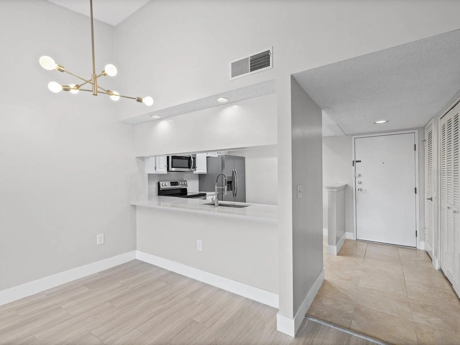 2593 COUNTRYSIDE BLVD #7304 #7304
