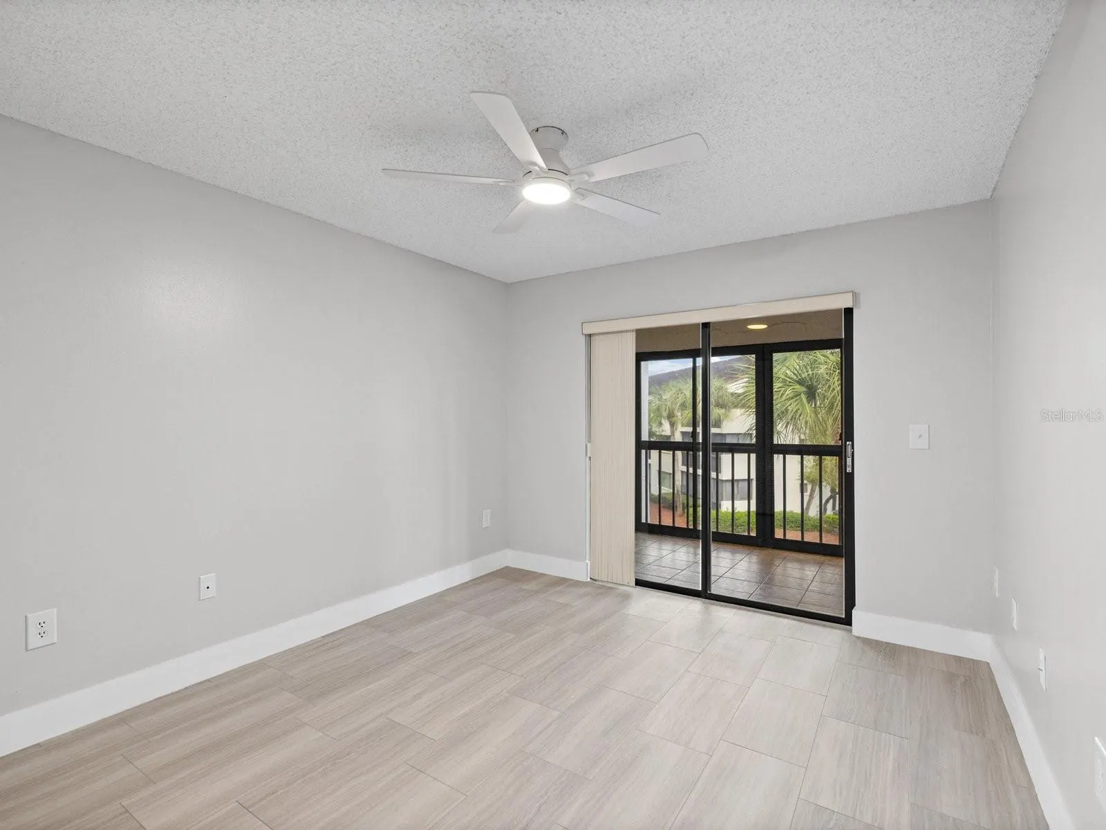 2593 COUNTRYSIDE BLVD #7304 #7304