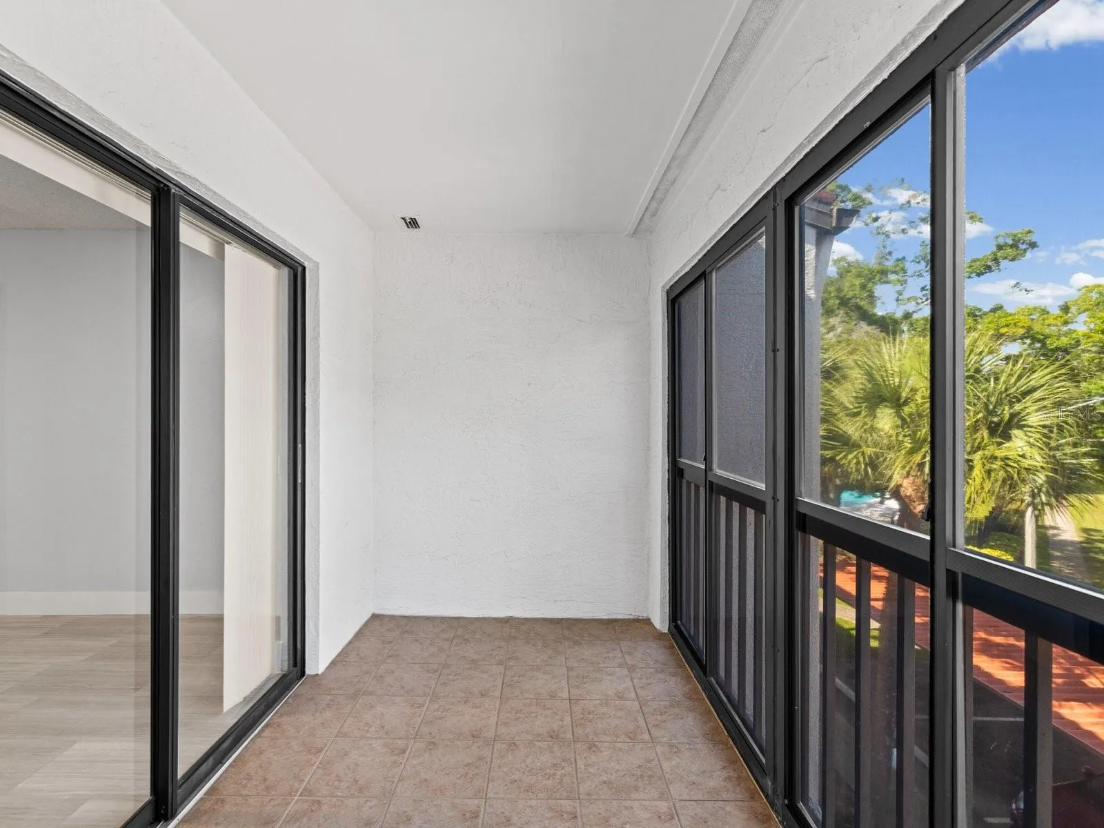 2593 COUNTRYSIDE BLVD #7304 #7304