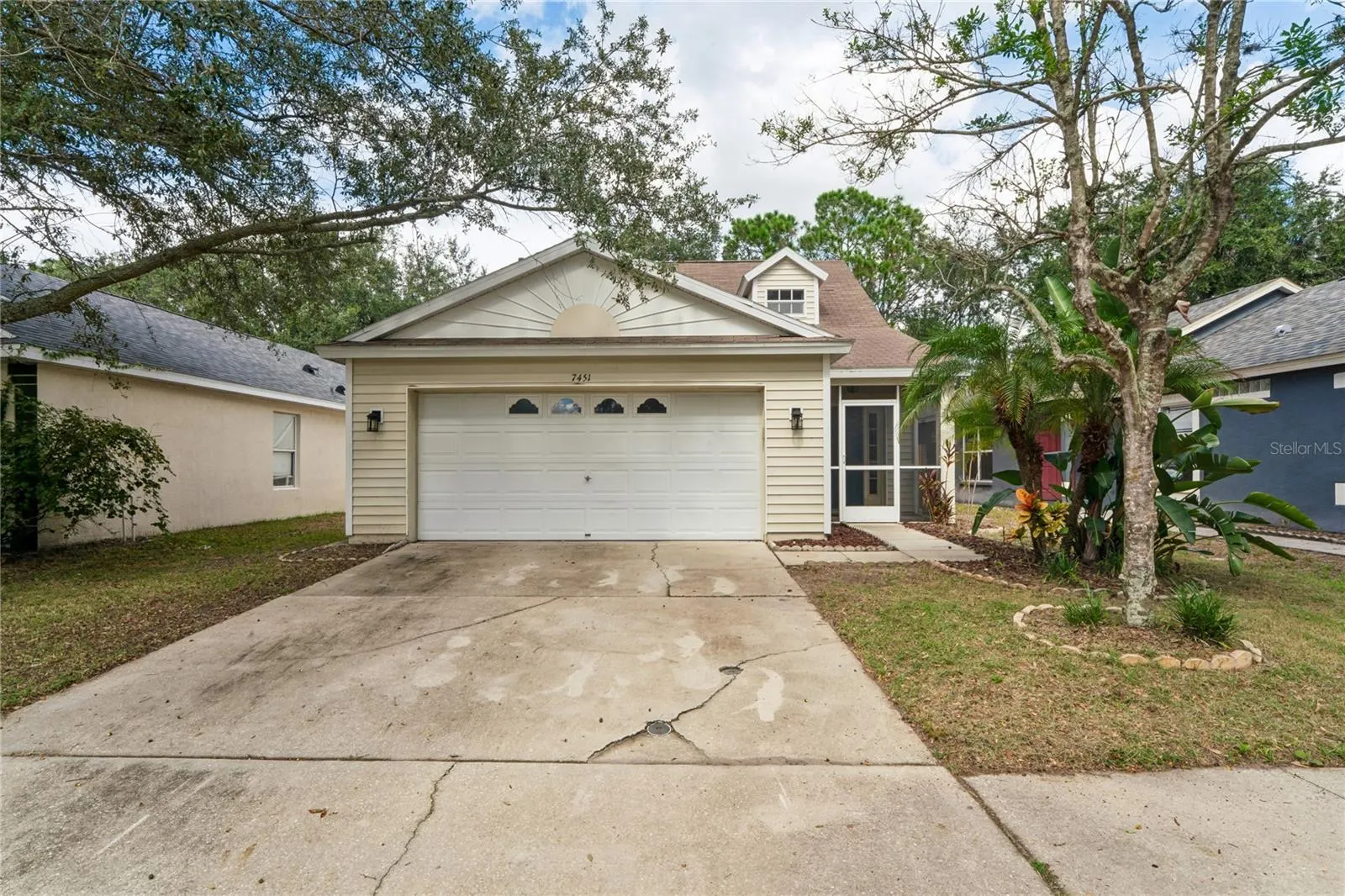 7451 OXFORD GARDEN CIR