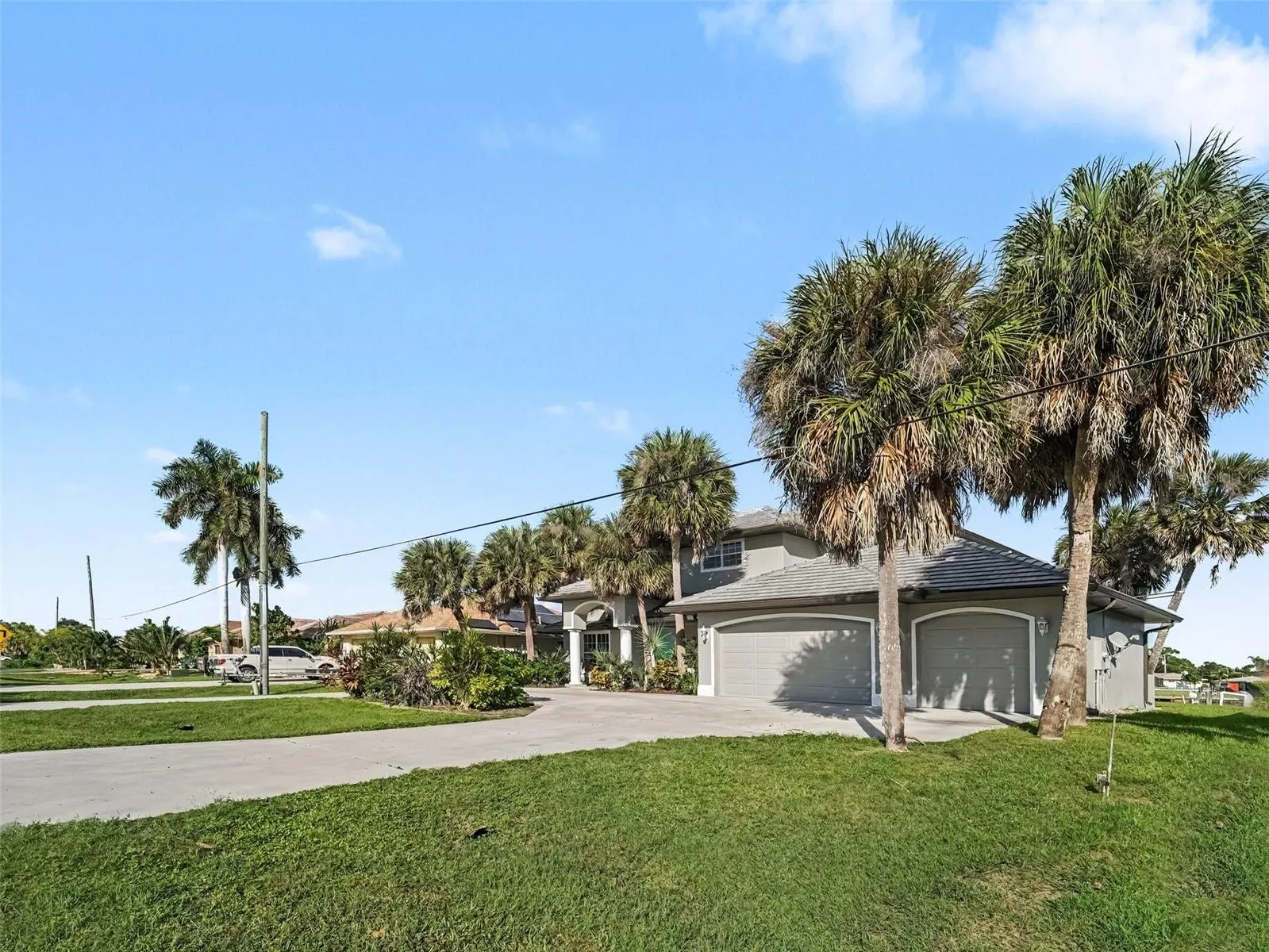 2674 LAKE VIEW BLVD