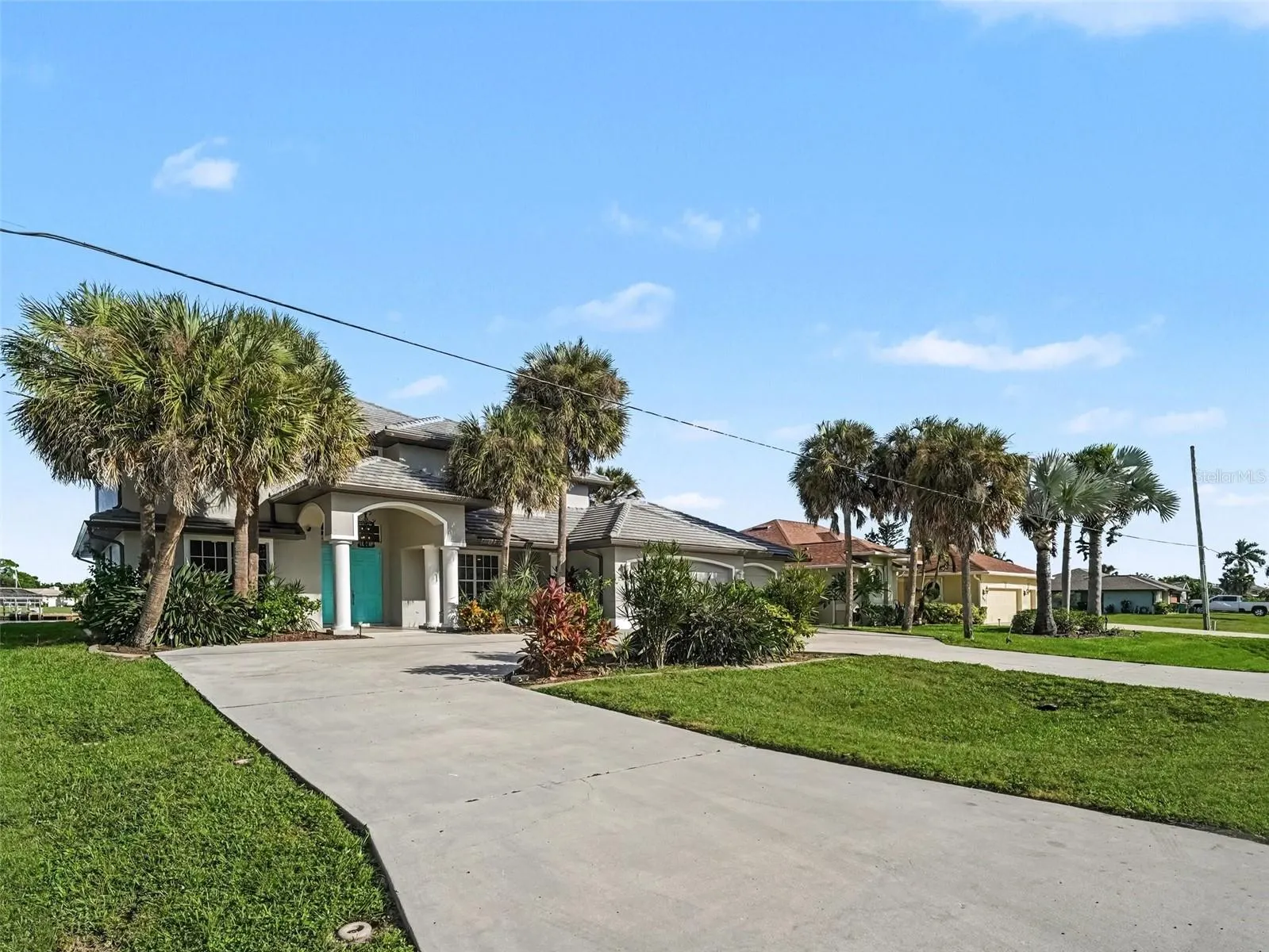 2674 LAKE VIEW BLVD