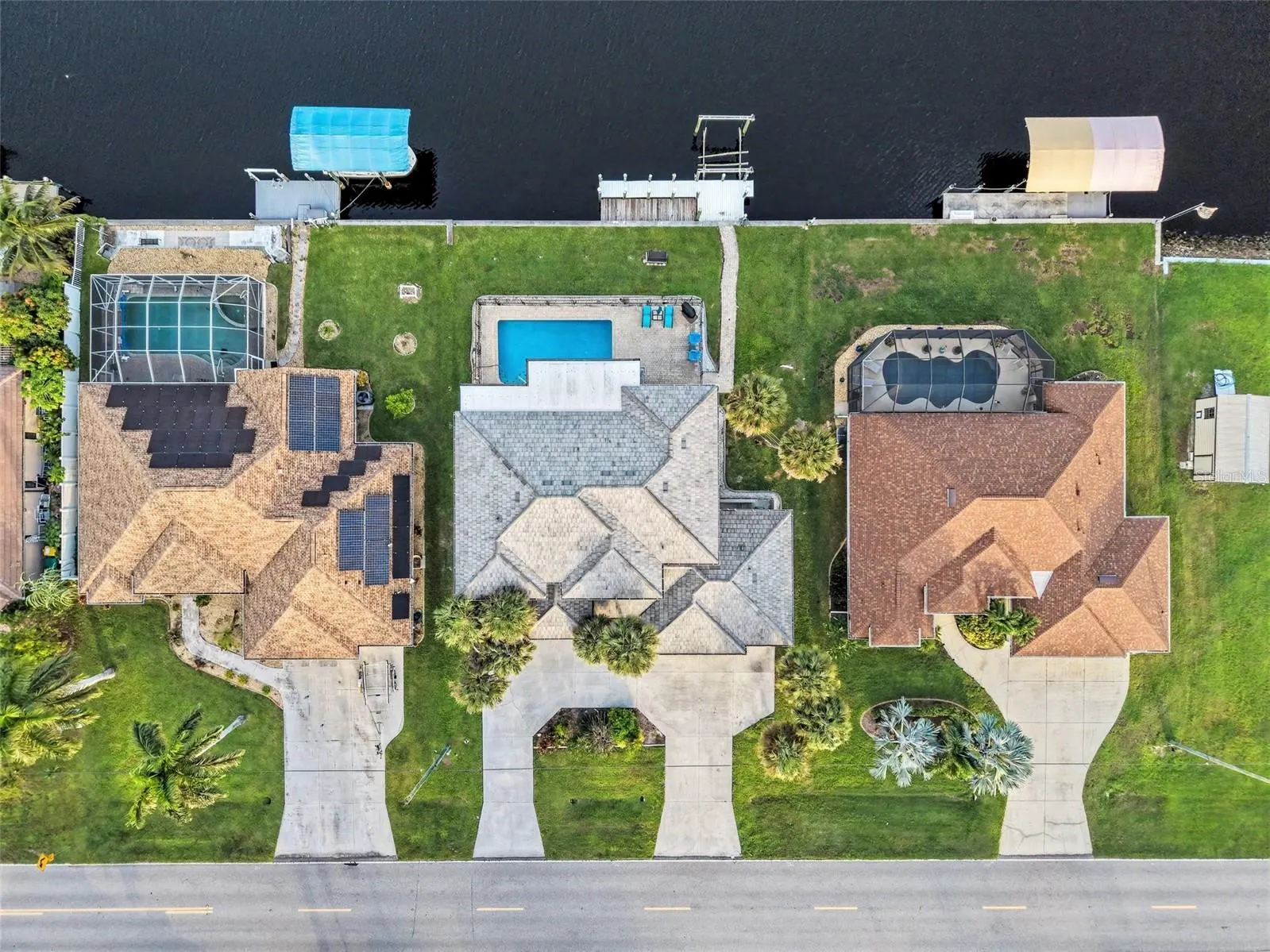 2674 LAKE VIEW BLVD