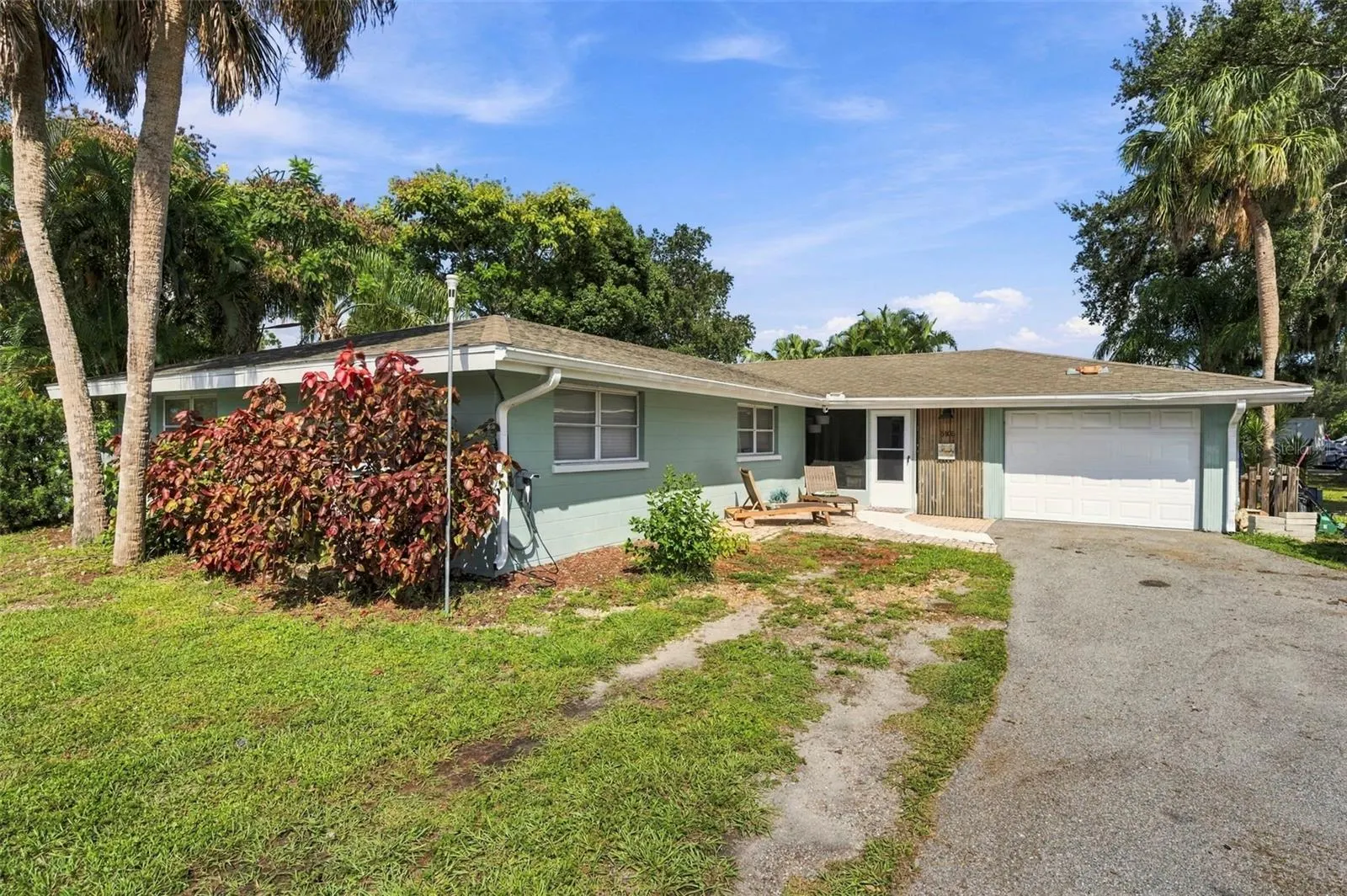 5105 W COUNTRY CLUB DR