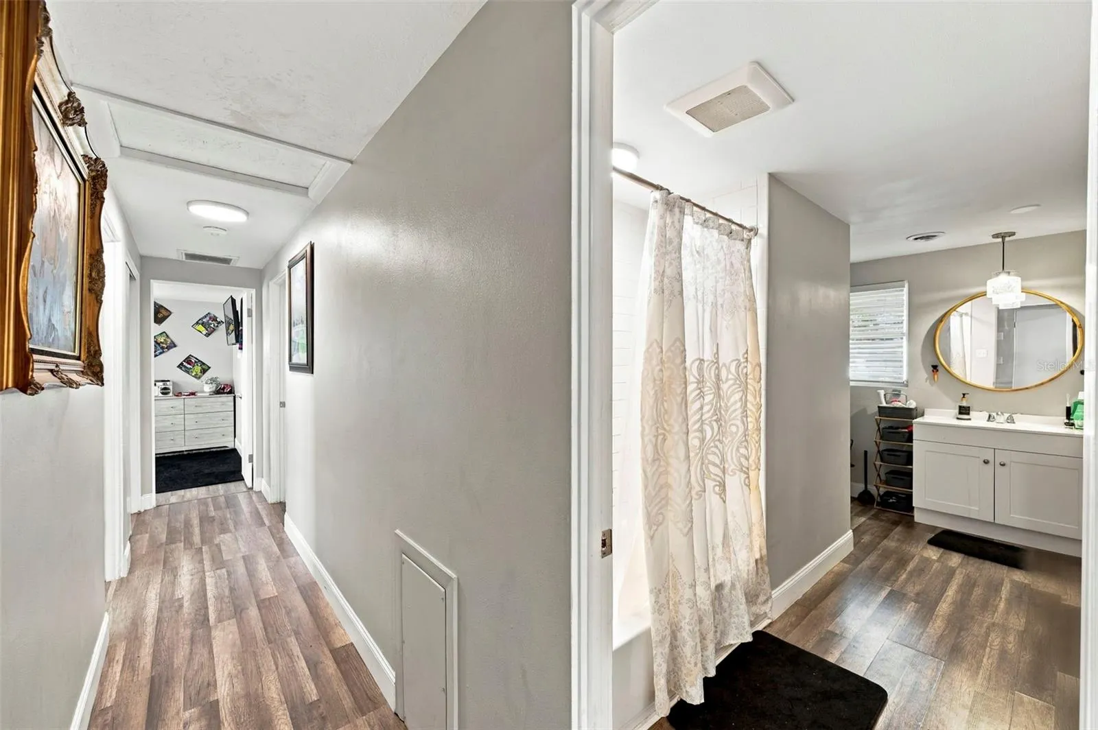 5105 W COUNTRY CLUB DR