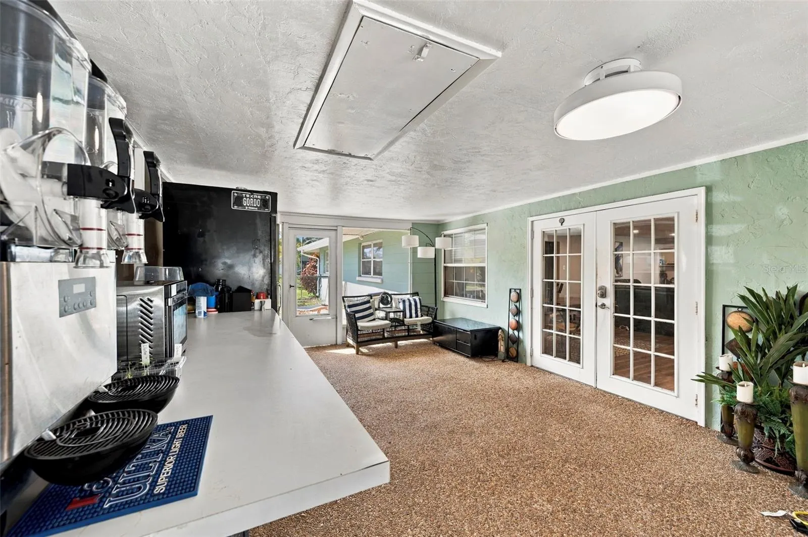 5105 W COUNTRY CLUB DR
