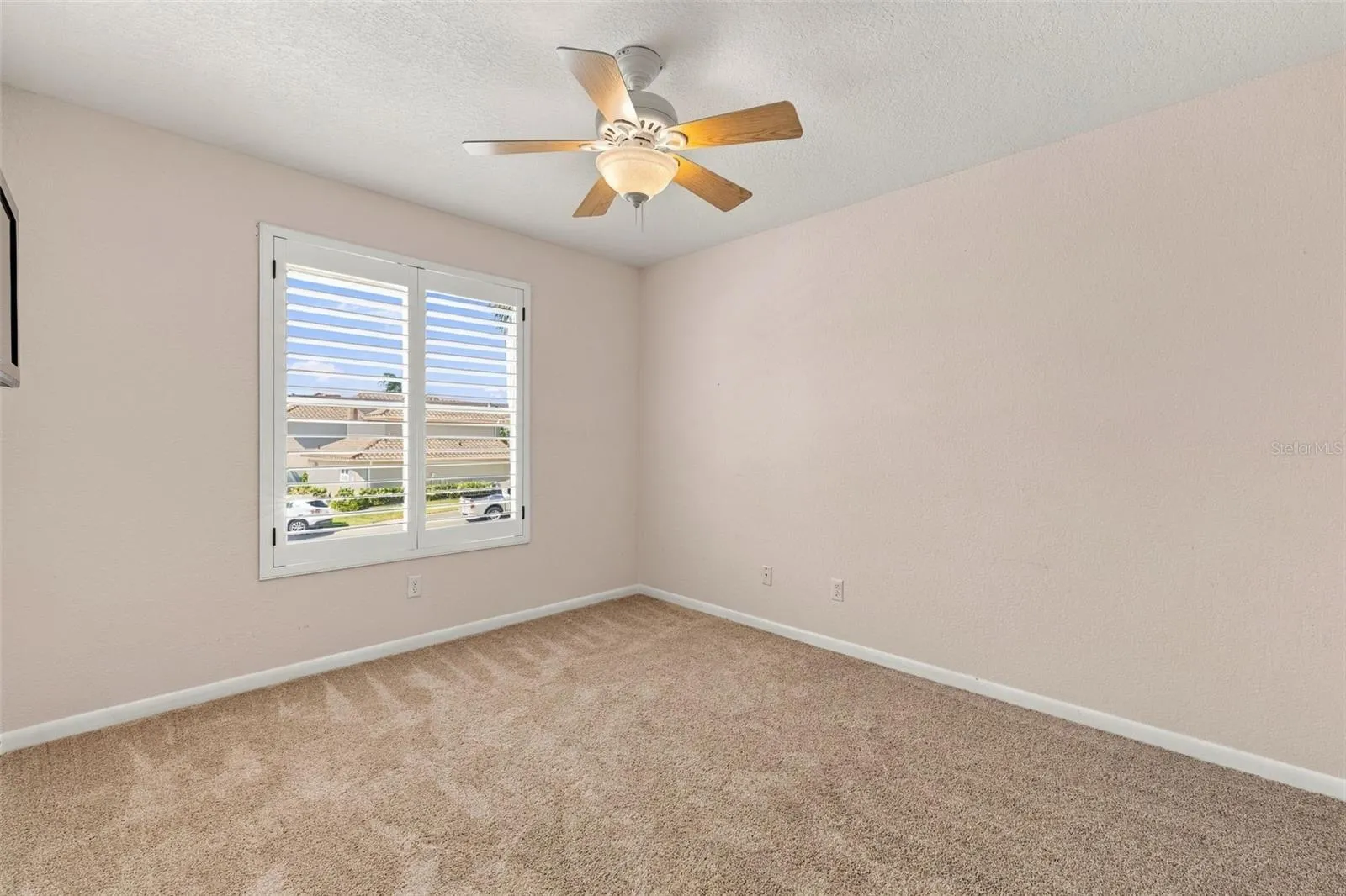 6101 MIRADA CIR