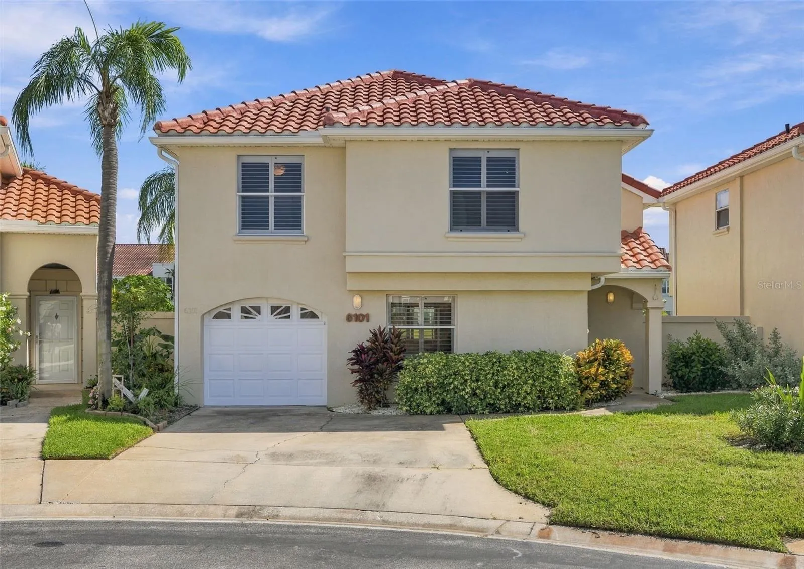 6101 MIRADA CIR