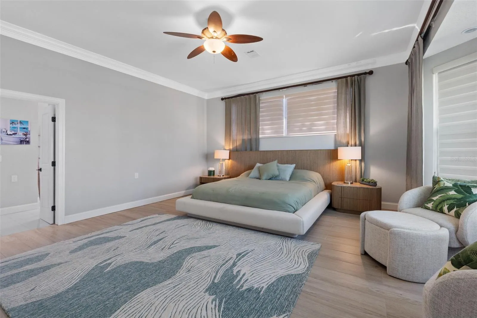 68 S WINDWARD IS W